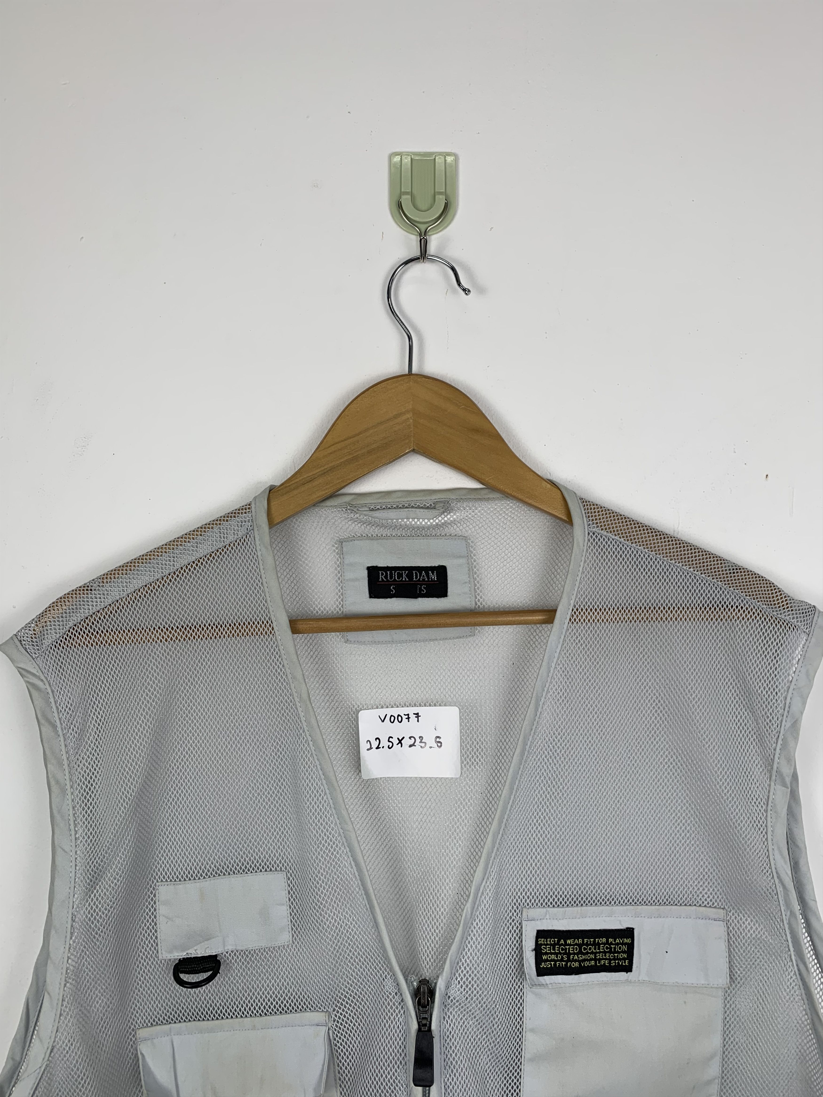 Japanese Brand Vintage JAPANESE BRAND Multi Pocket Fishing Vests Size US S / EU 44-46 / 1 - 2 Thumbnail