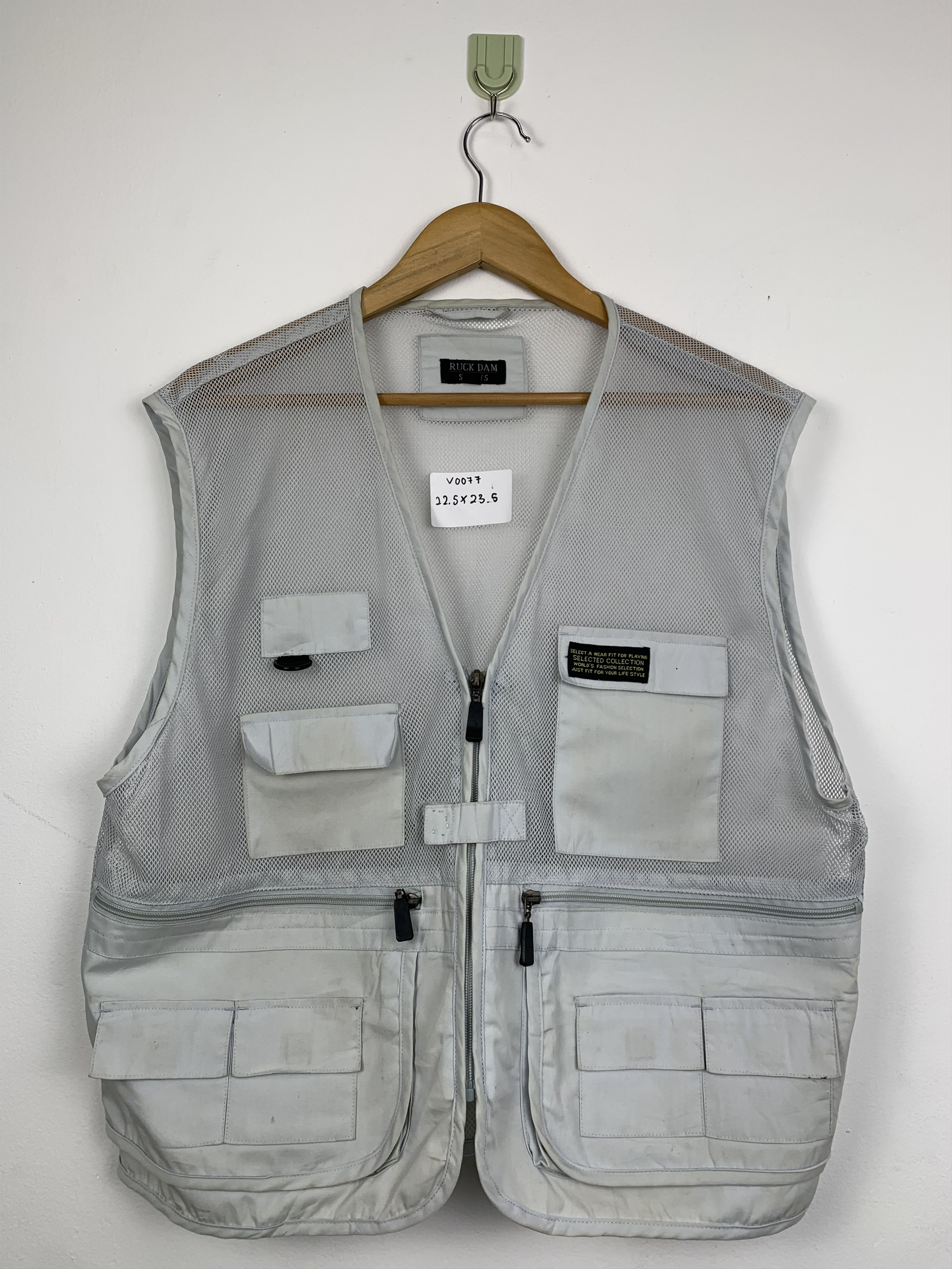Japanese Brand Vintage JAPANESE BRAND Multi Pocket Fishing Vests Size US S / EU 44-46 / 1 - 1 Thumbnail