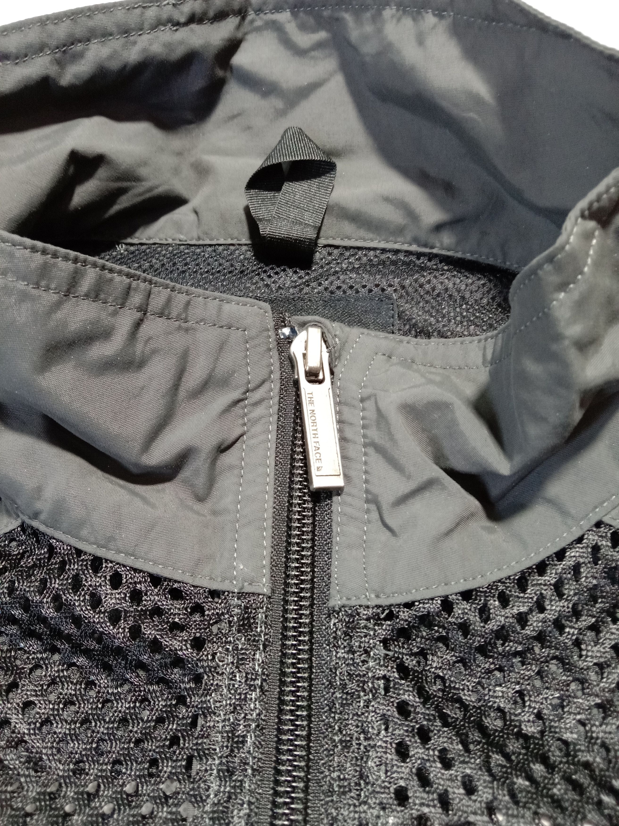 Designer The North Face Sleeveless Zipper Jacket Size US S / EU 44-46 / 1 - 3 Thumbnail