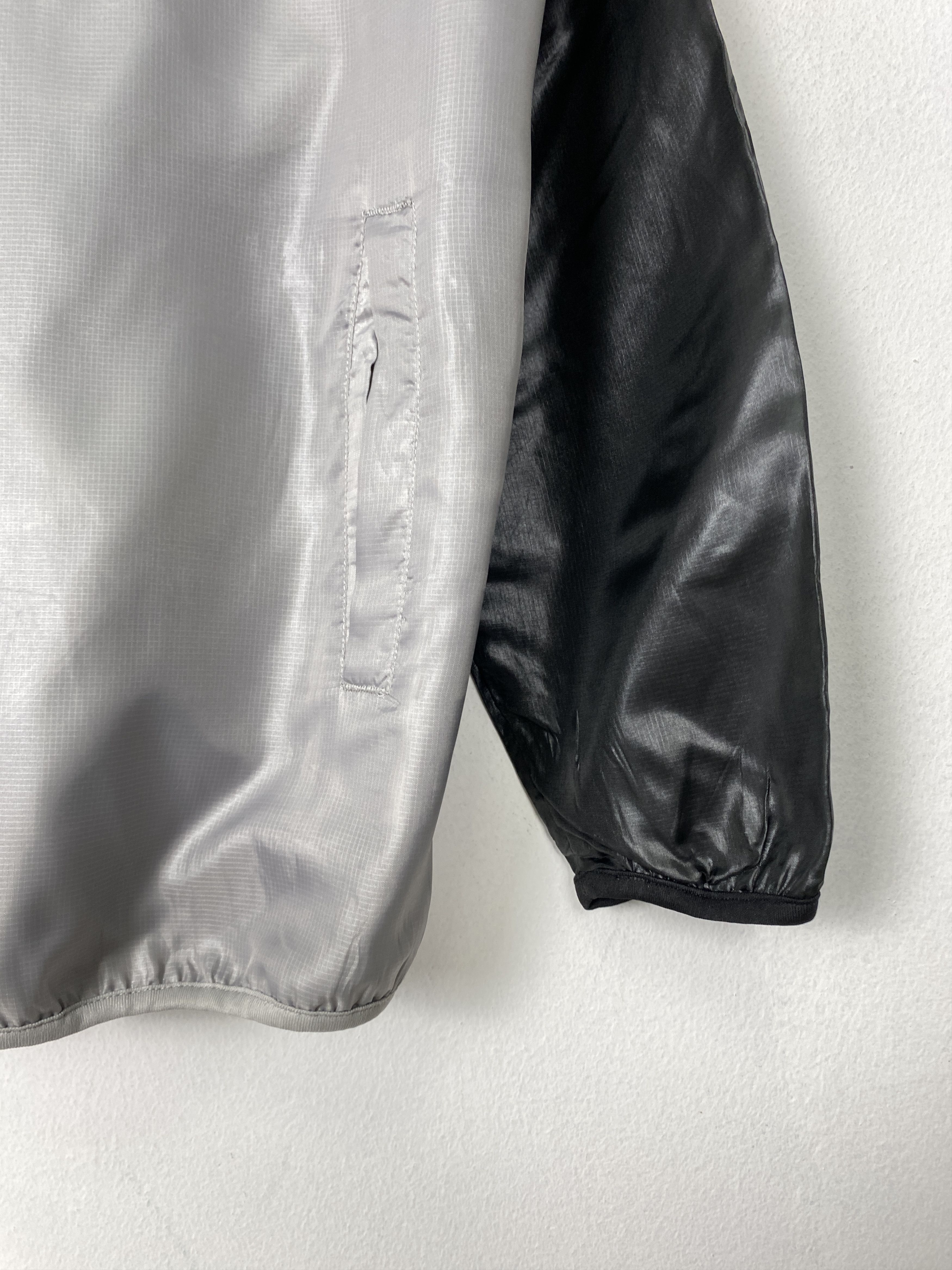 GU Vintage GU Hoodie Windbreaker Zip Up Jacket J1506 Size US S / EU 44-46 / 1 - 4 Thumbnail