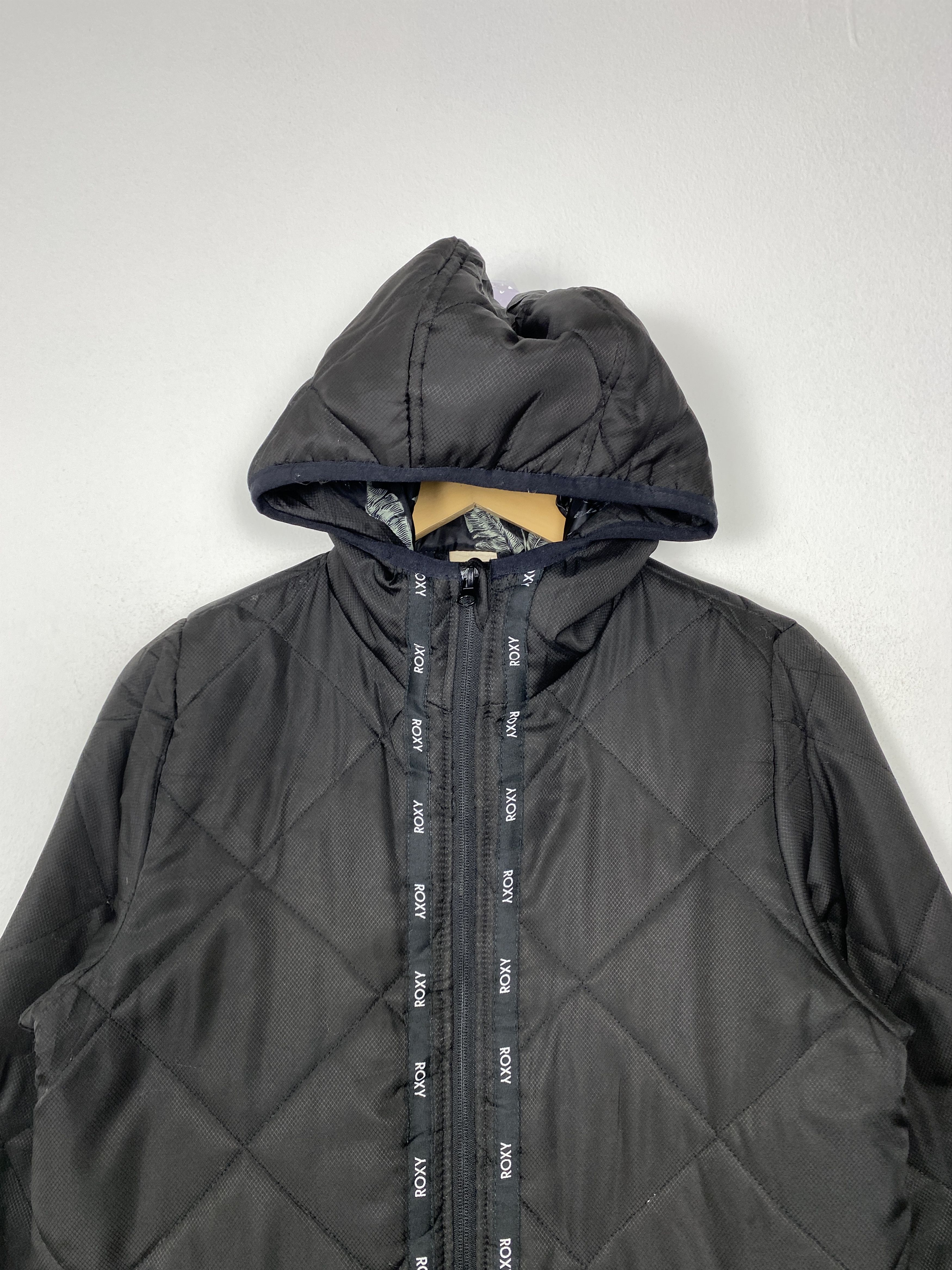 Quiksilver Vintage Roxy Hoodie Quilted Flower Pattern Jacket J1508 Size L / US 10 / IT 46 - 2 Thumbnail