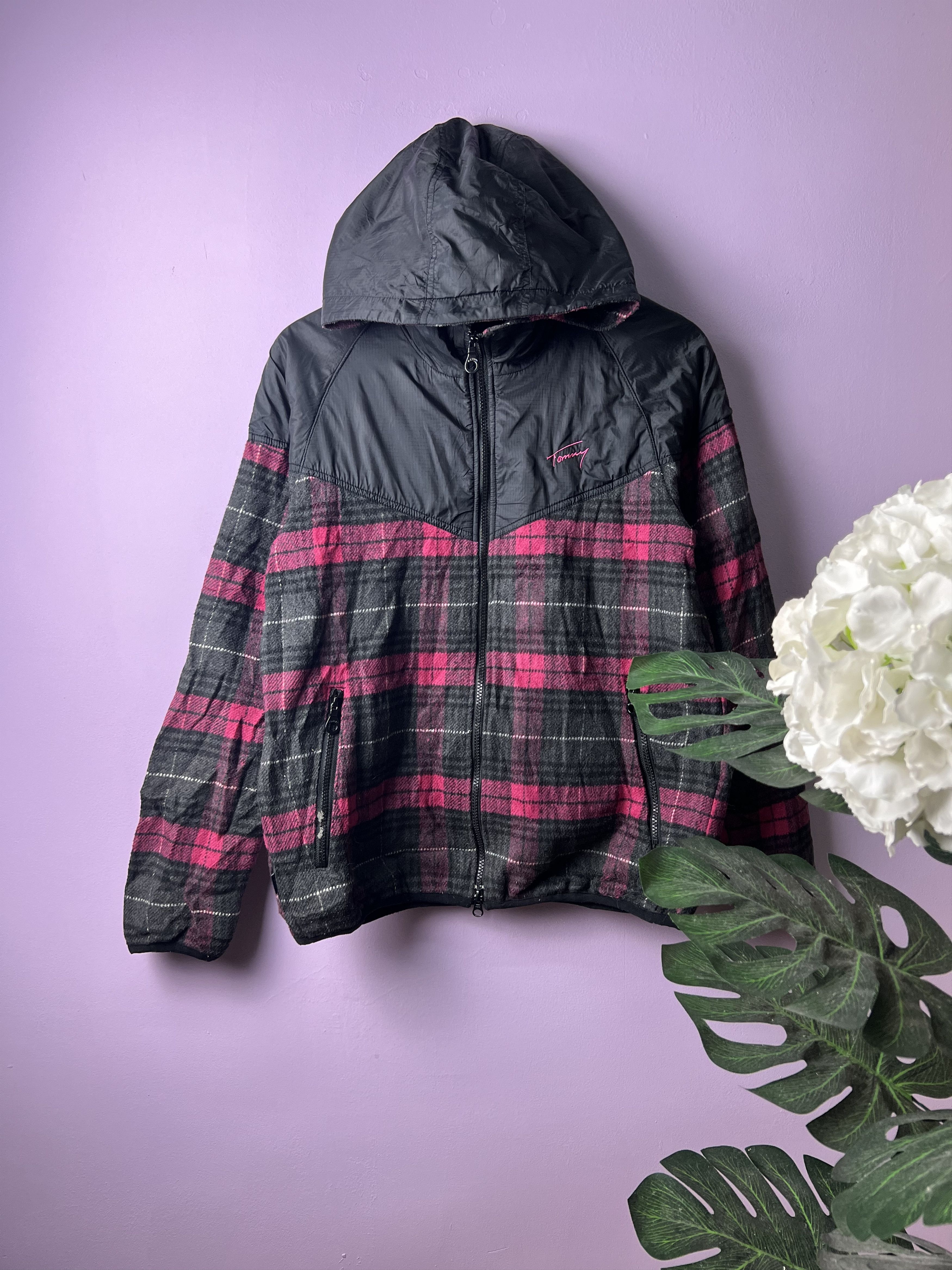 Tommy Jeans 🔥Vintage Tommy Checkered Jackets Size US S / EU 44-46 / 1 - 1 Thumbnail