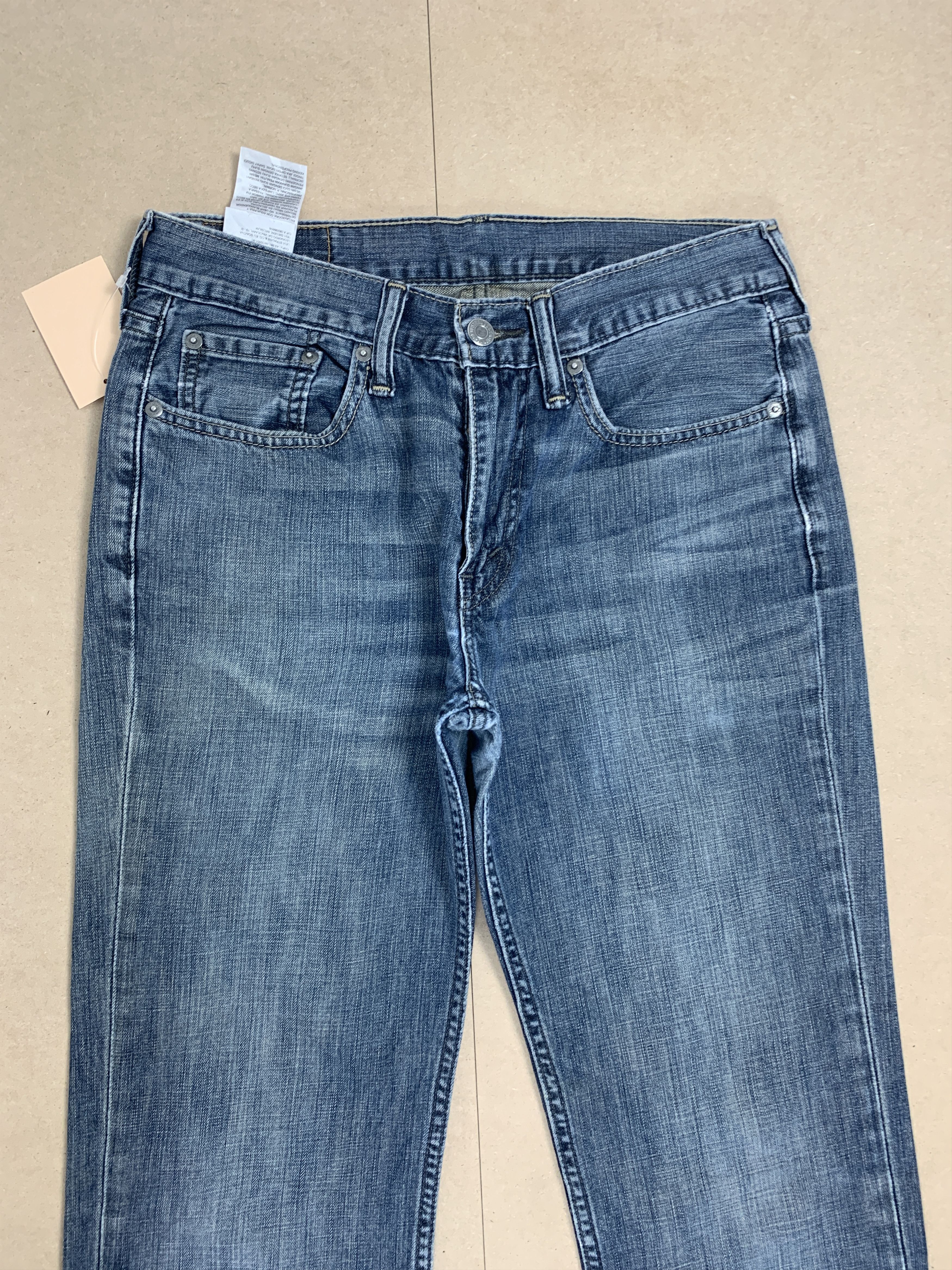 Levi's Vintage LEVI'S 514 Distressed Straight Cut Mid Wash Jeans Size US 28 / EU 44 - 2 Thumbnail