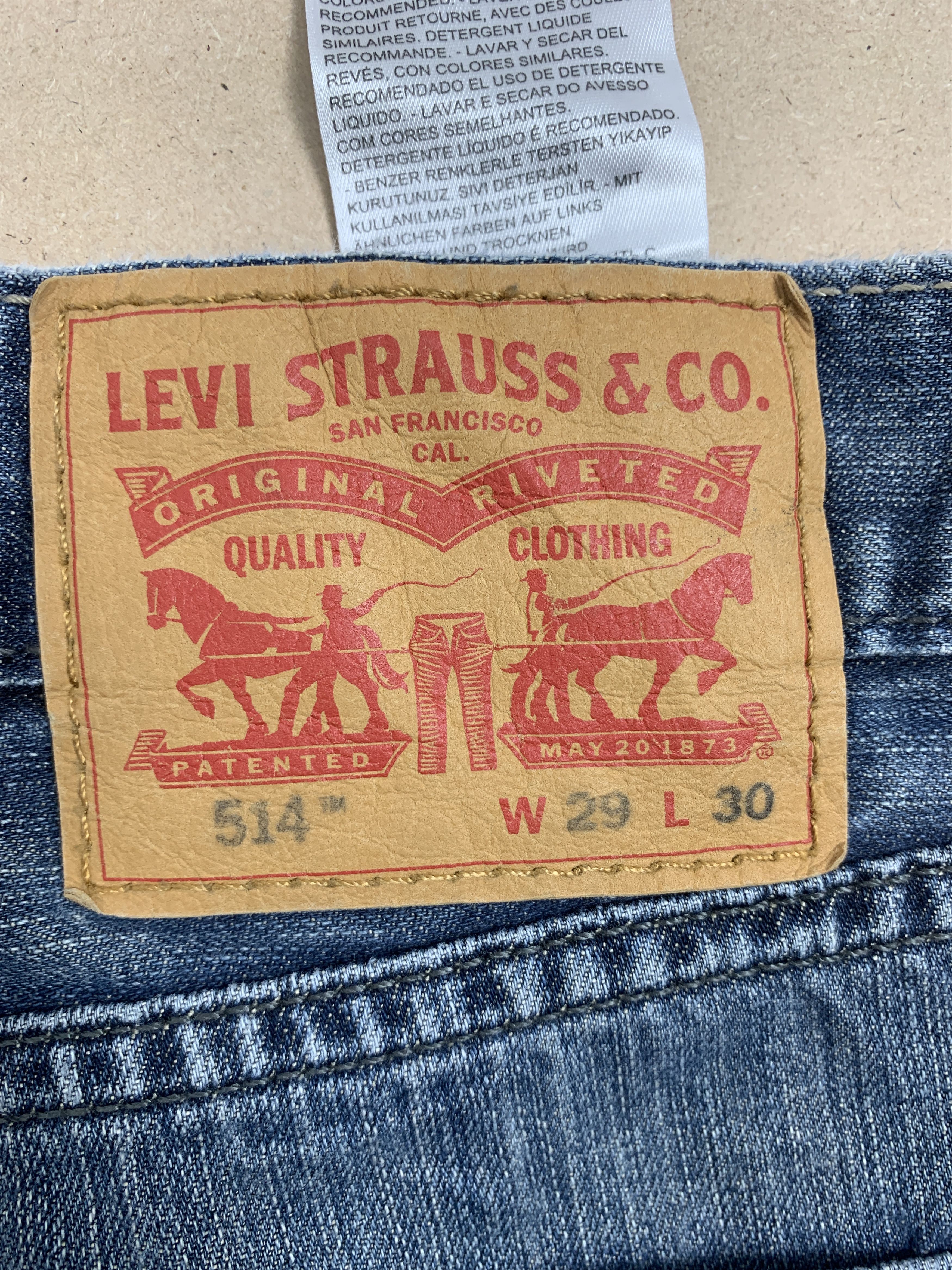 Levi's Vintage LEVI'S 514 Distressed Straight Cut Mid Wash Jeans Size US 28 / EU 44 - 9 Thumbnail