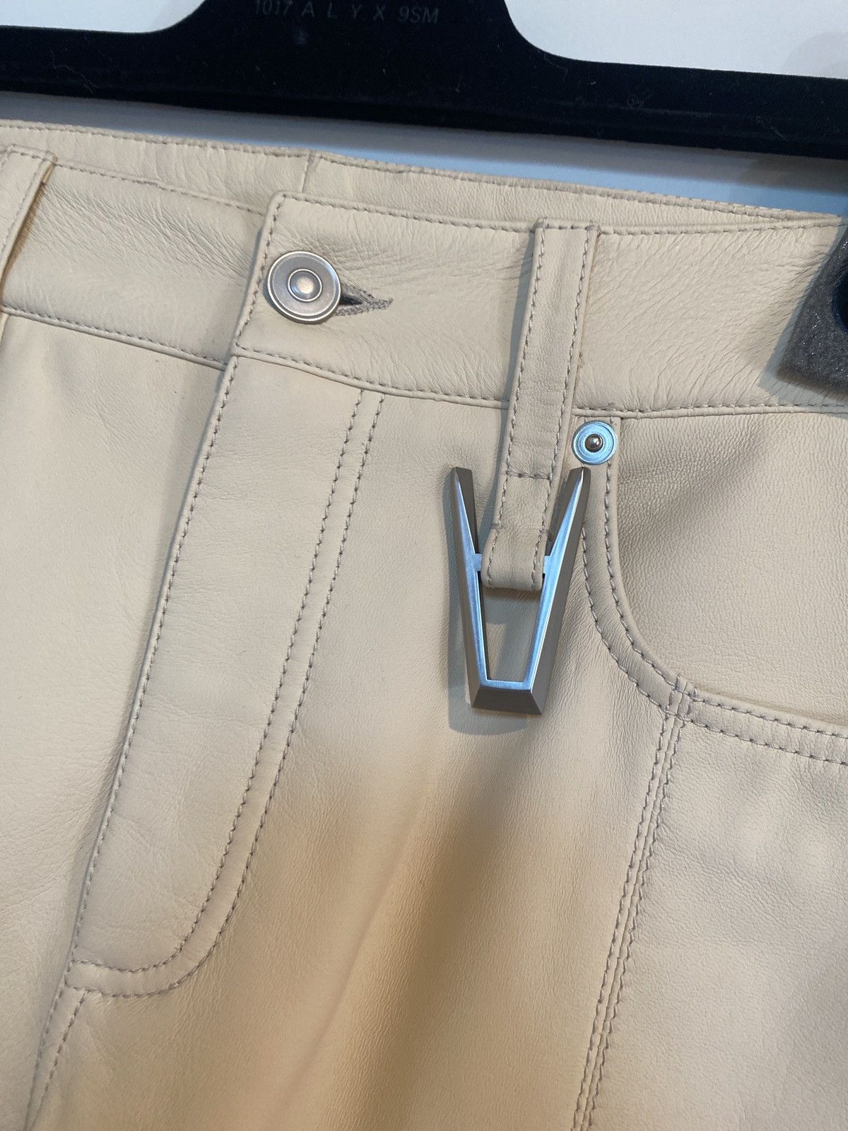 1017 ALYX 9SM 1017 Alyx 9sm F21 textured leather pants Size US 30 / EU 46 - 3 Thumbnail