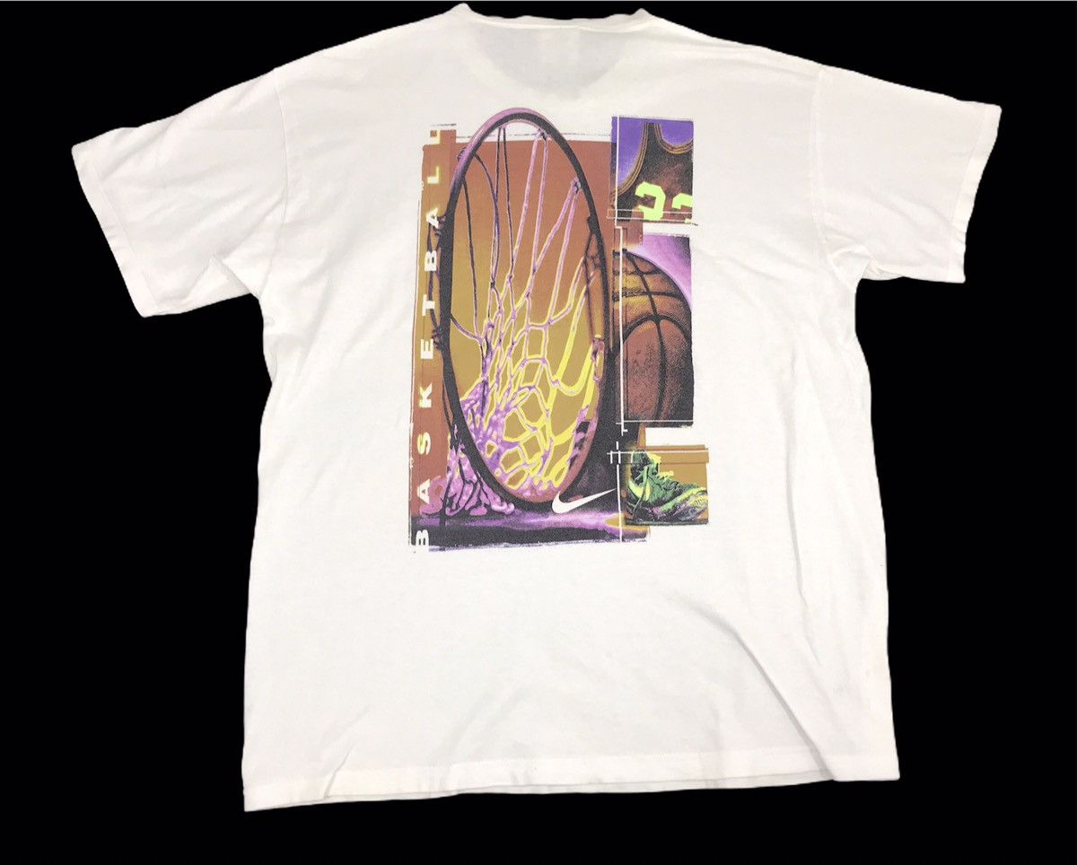 Nike Vintage 90s Nike Basketball Big Logo Spell Out T Shirt Tee Size US L / EU 52-54 / 3 - 1 Thumbnail