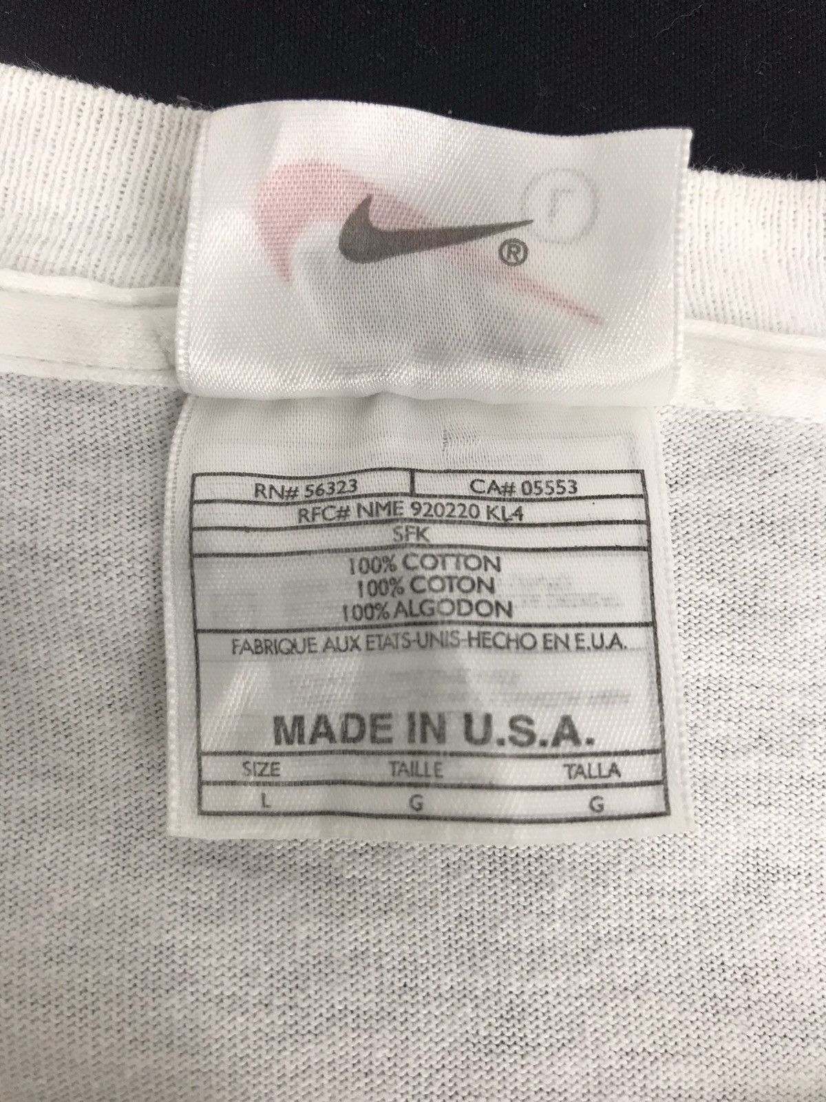 Nike Vintage 90s Nike Basketball Big Logo Spell Out T Shirt Tee Size US L / EU 52-54 / 3 - 5 Thumbnail