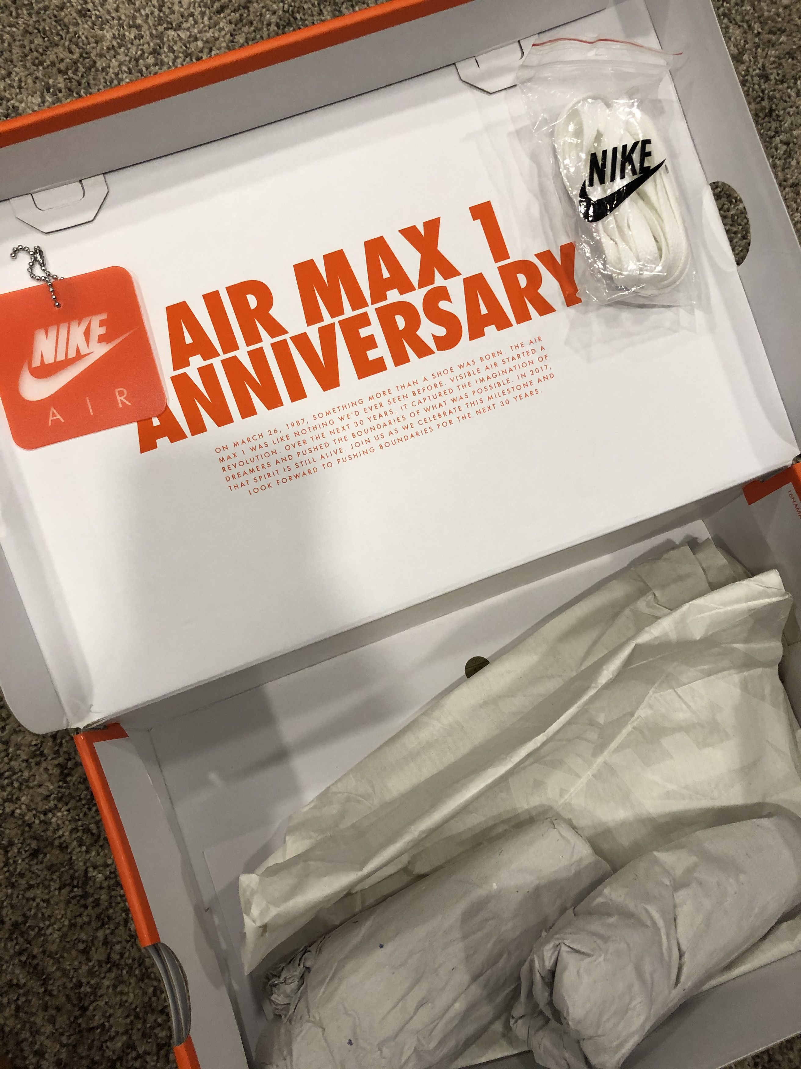 Nike Nike airmax 1 anniversary red 2017 Size US 12.5 / EU 45-46 - 8 Thumbnail