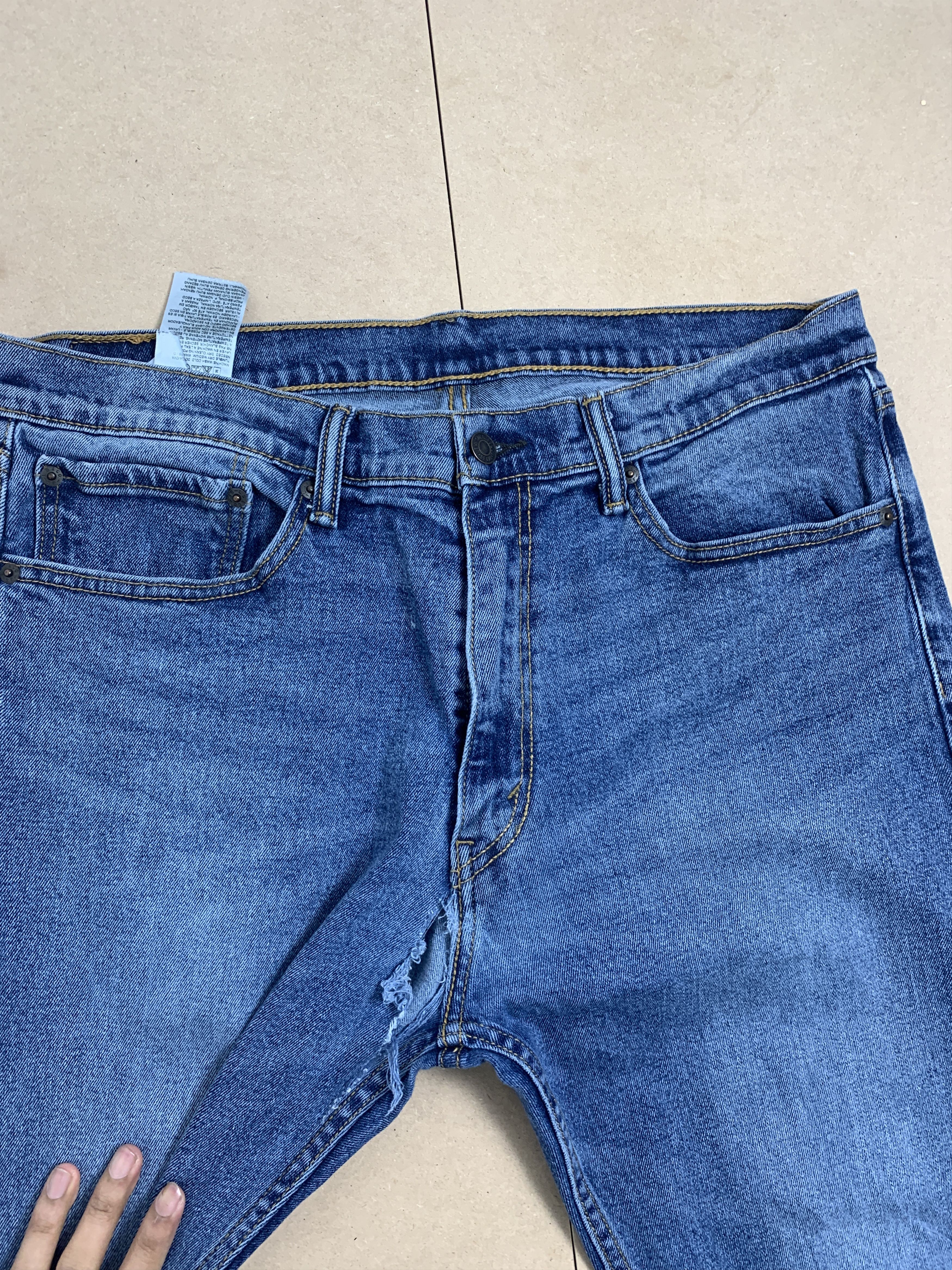 Levi's Vintage LEVI'S 505 Faded Mid Wash Straight Cut Jeans Size US 35 - 6 Thumbnail
