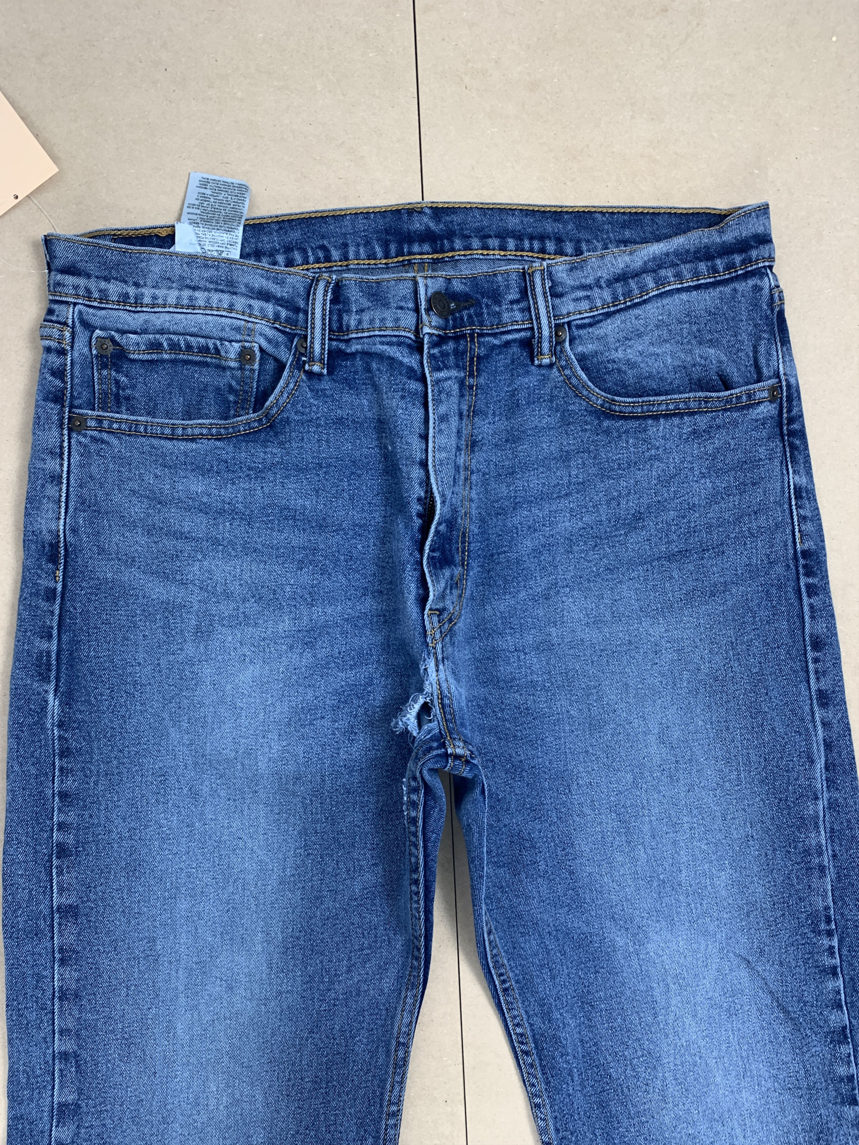 Levi's Vintage LEVI'S 505 Faded Mid Wash Straight Cut Jeans Size US 35 - 3 Thumbnail
