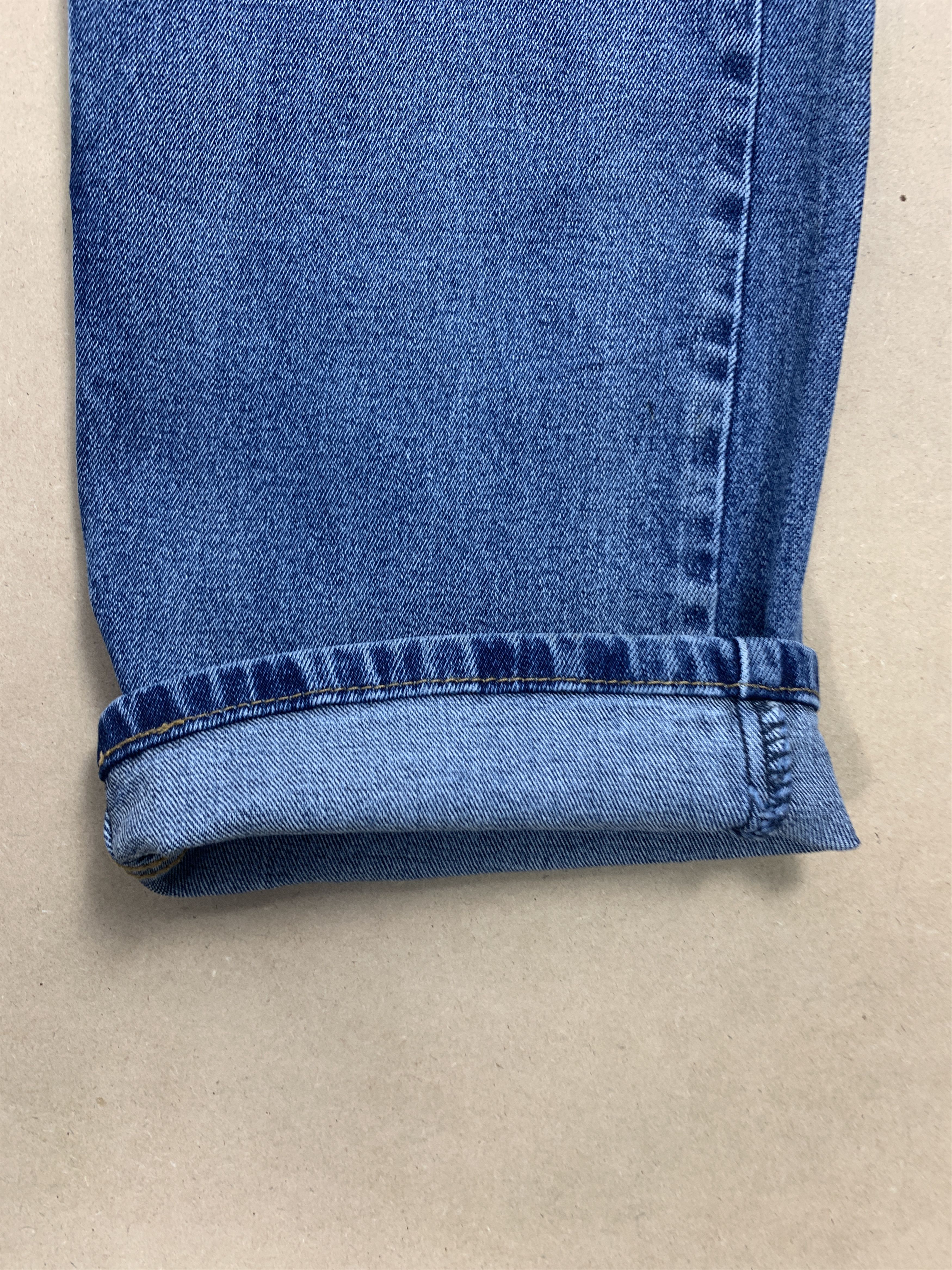Levi's Vintage LEVI'S 505 Faded Mid Wash Straight Cut Jeans Size US 35 - 5 Thumbnail