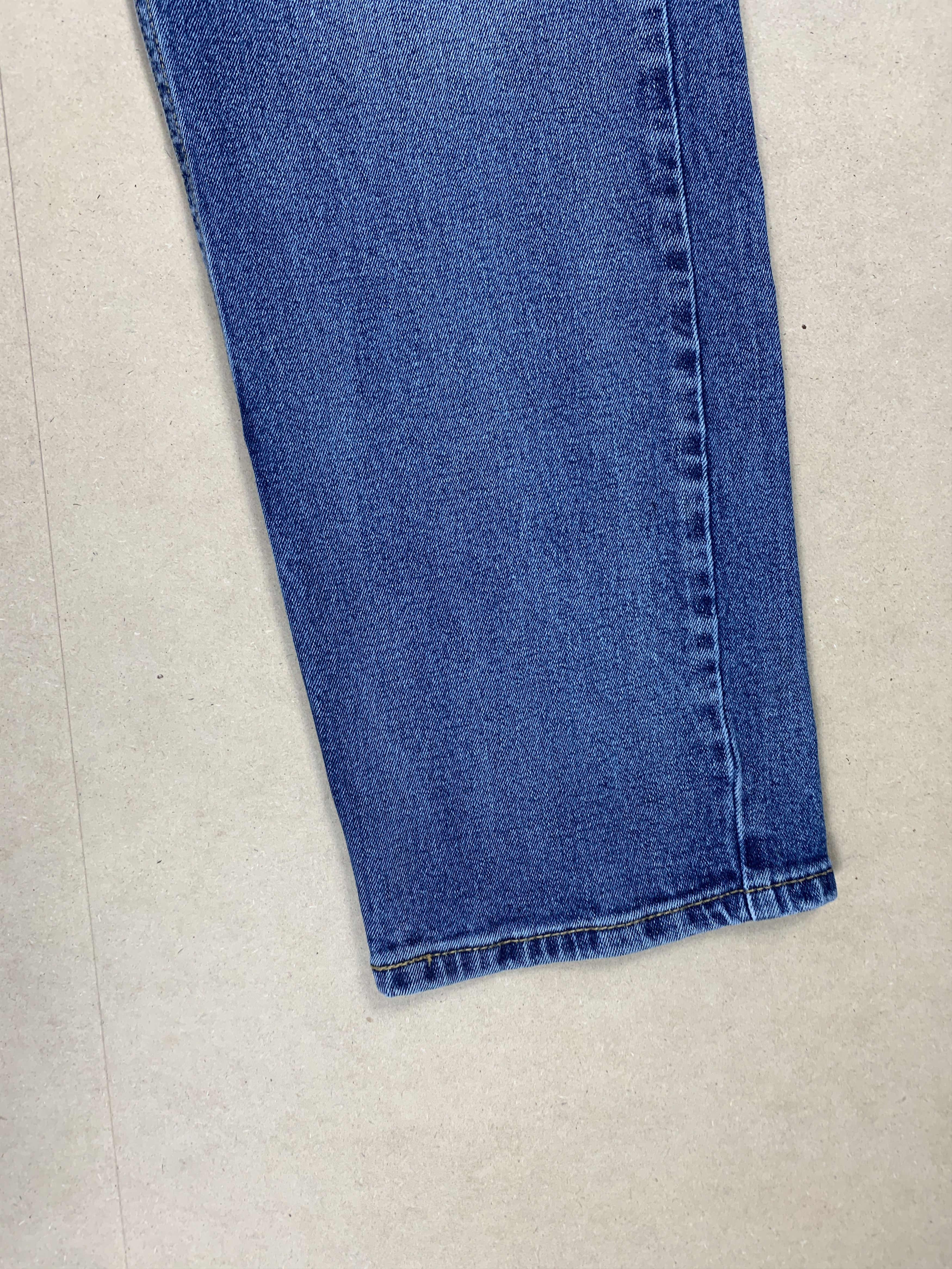 Levi's Vintage LEVI'S 505 Faded Mid Wash Straight Cut Jeans Size US 35 - 4 Thumbnail