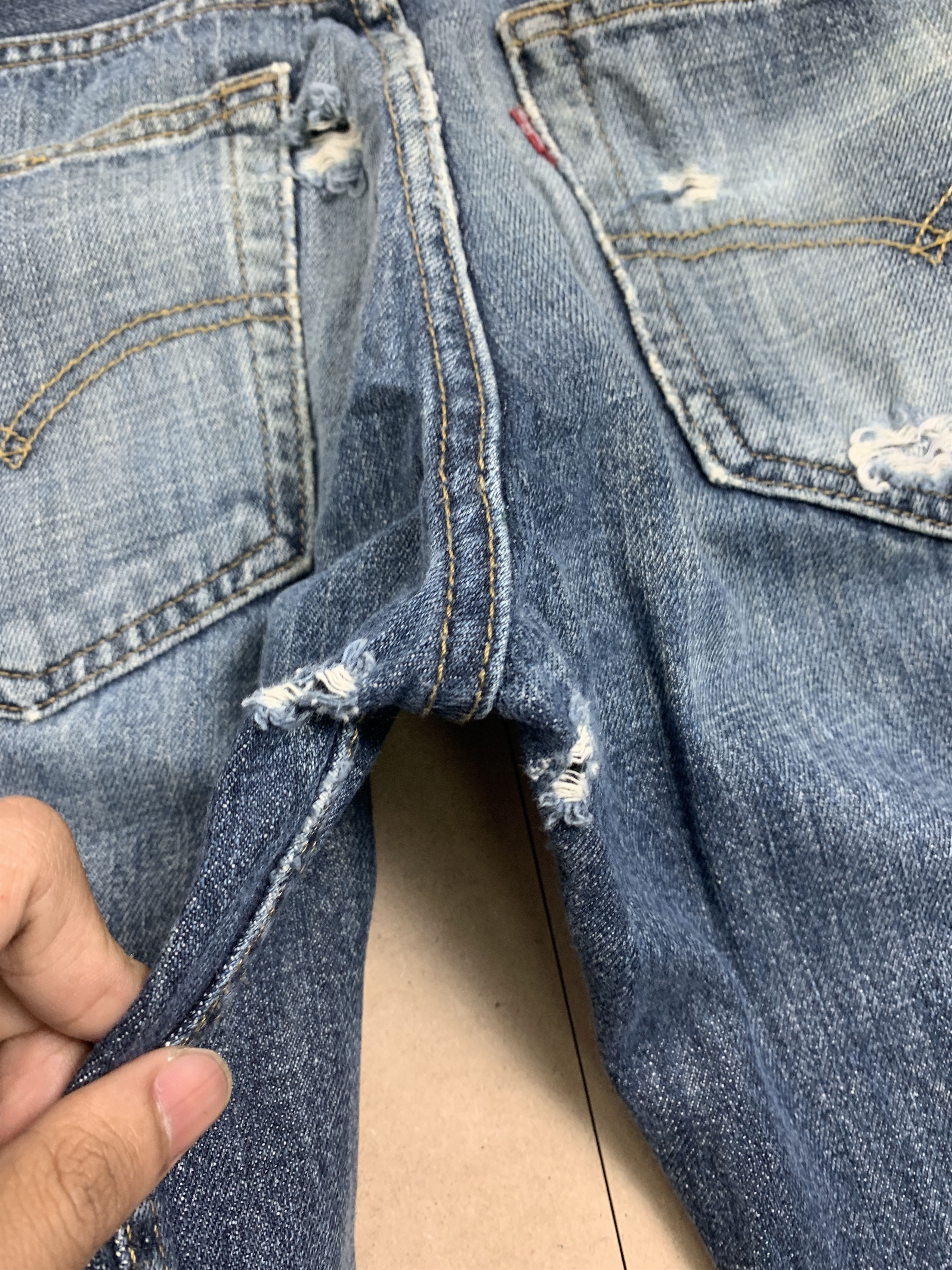 Levi's Vintage LEVI'S 527 Boot Cut Faded Distressed Jeans P0159 Size US 30 / EU 46 - 12 Thumbnail