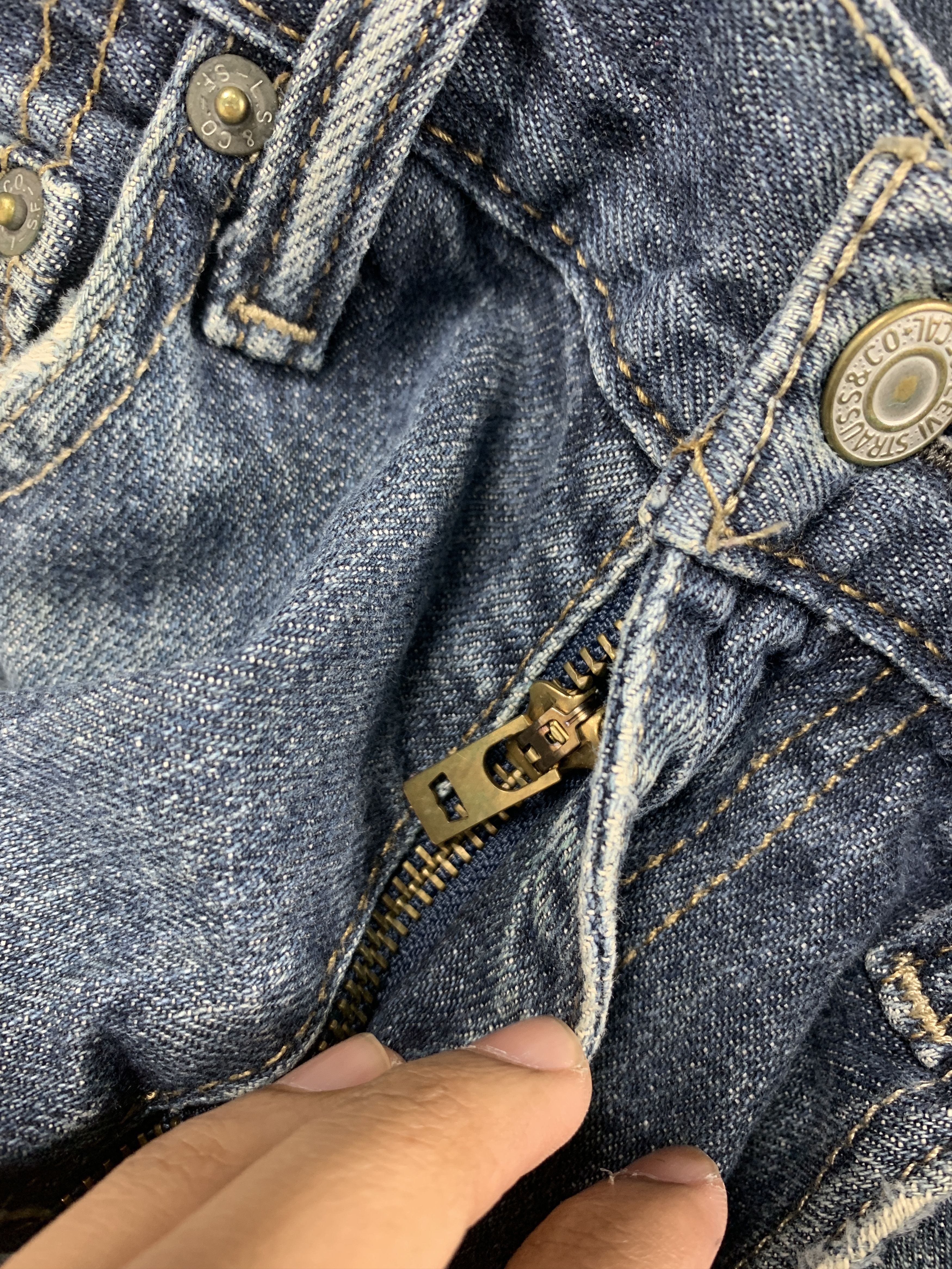 Levi's Vintage LEVI'S 527 Boot Cut Faded Distressed Jeans P0159 Size US 30 / EU 46 - 24 Thumbnail