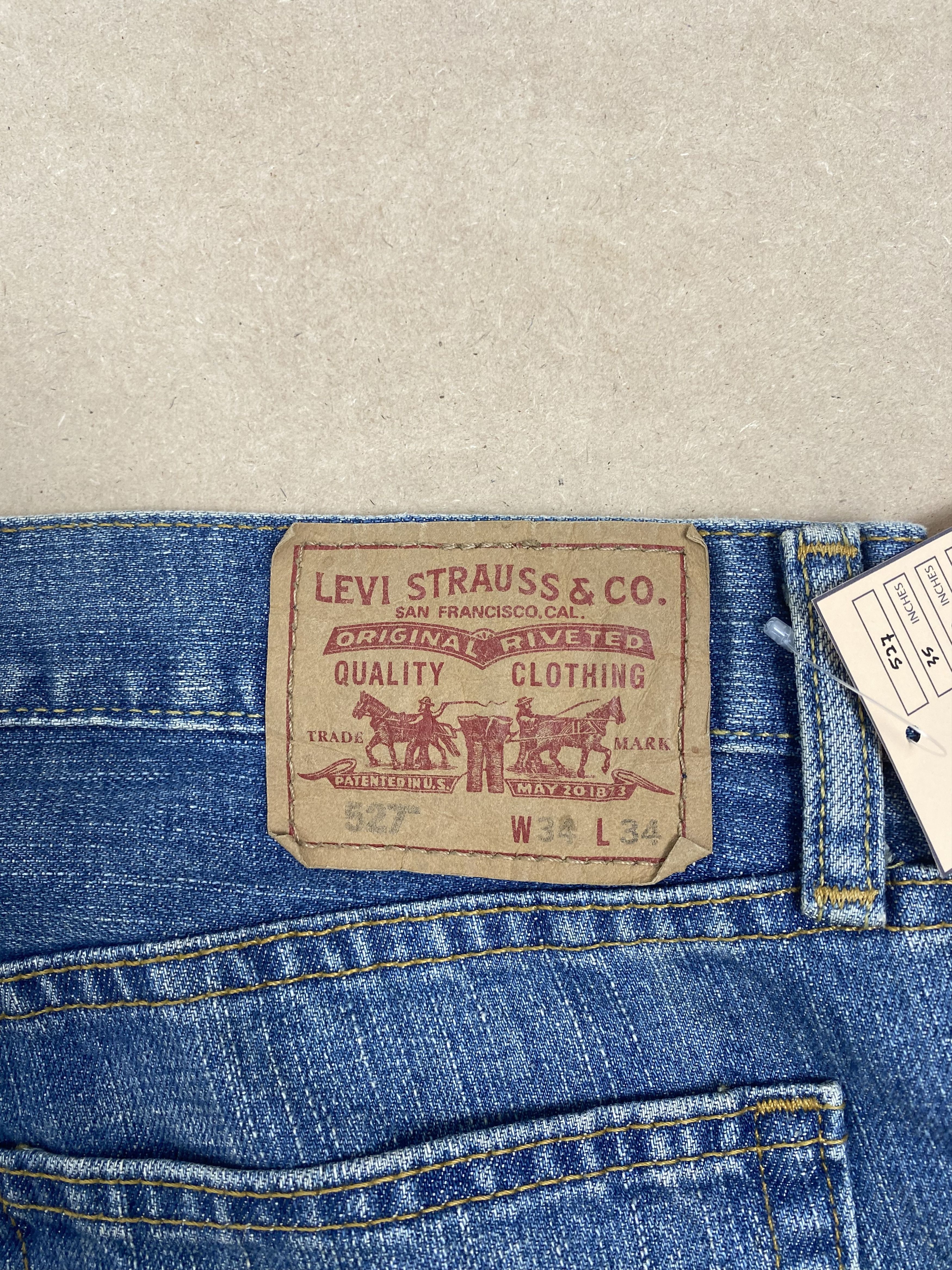 Levi's × Vintage Vintage LEVI'S 527 Bootcut Distressed Faded Mid Wash Jeans Size US 35 - 7 Thumbnail