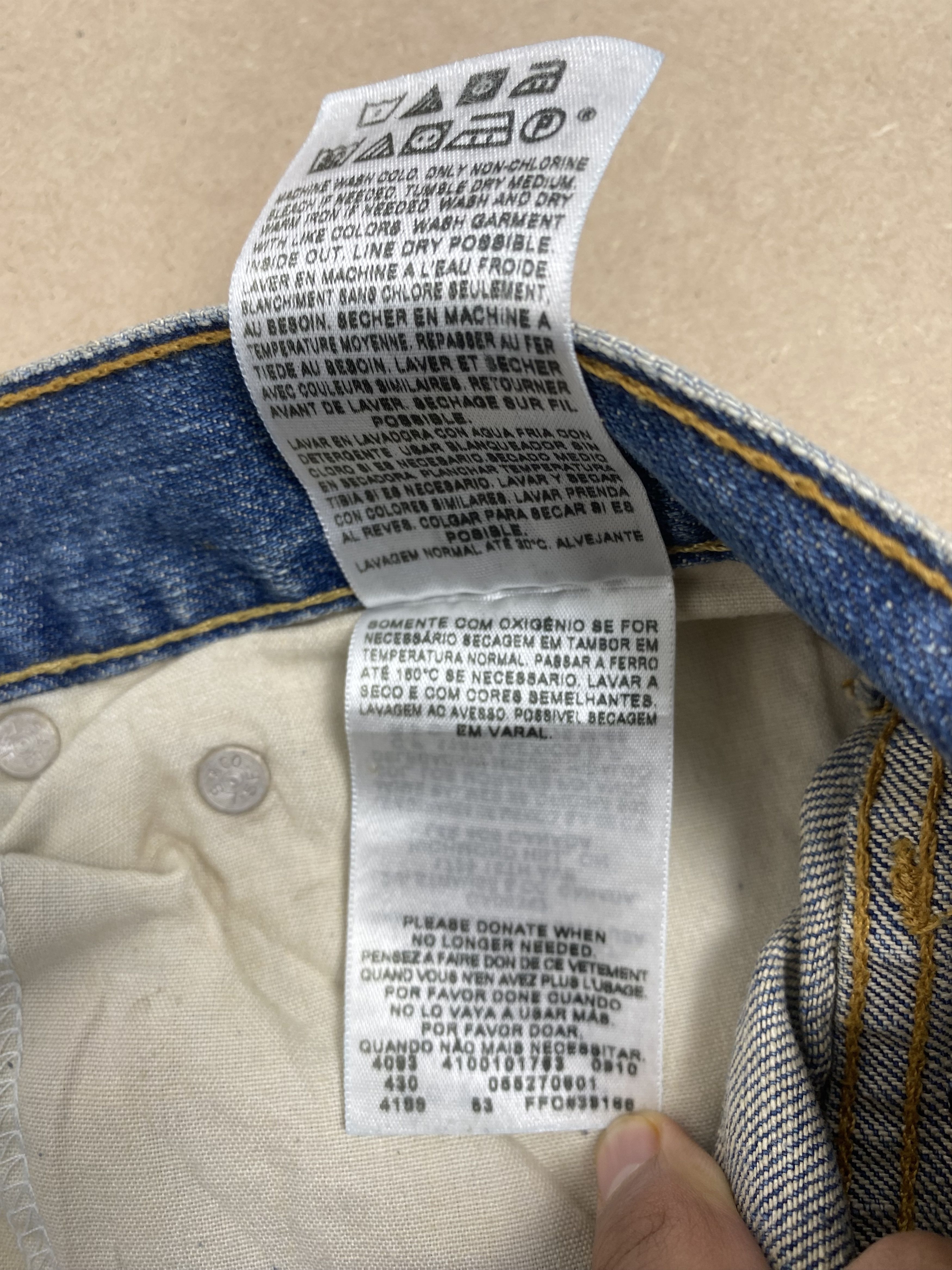 Levi's × Vintage Vintage LEVI'S 527 Bootcut Distressed Faded Mid Wash Jeans Size US 35 - 11 Thumbnail