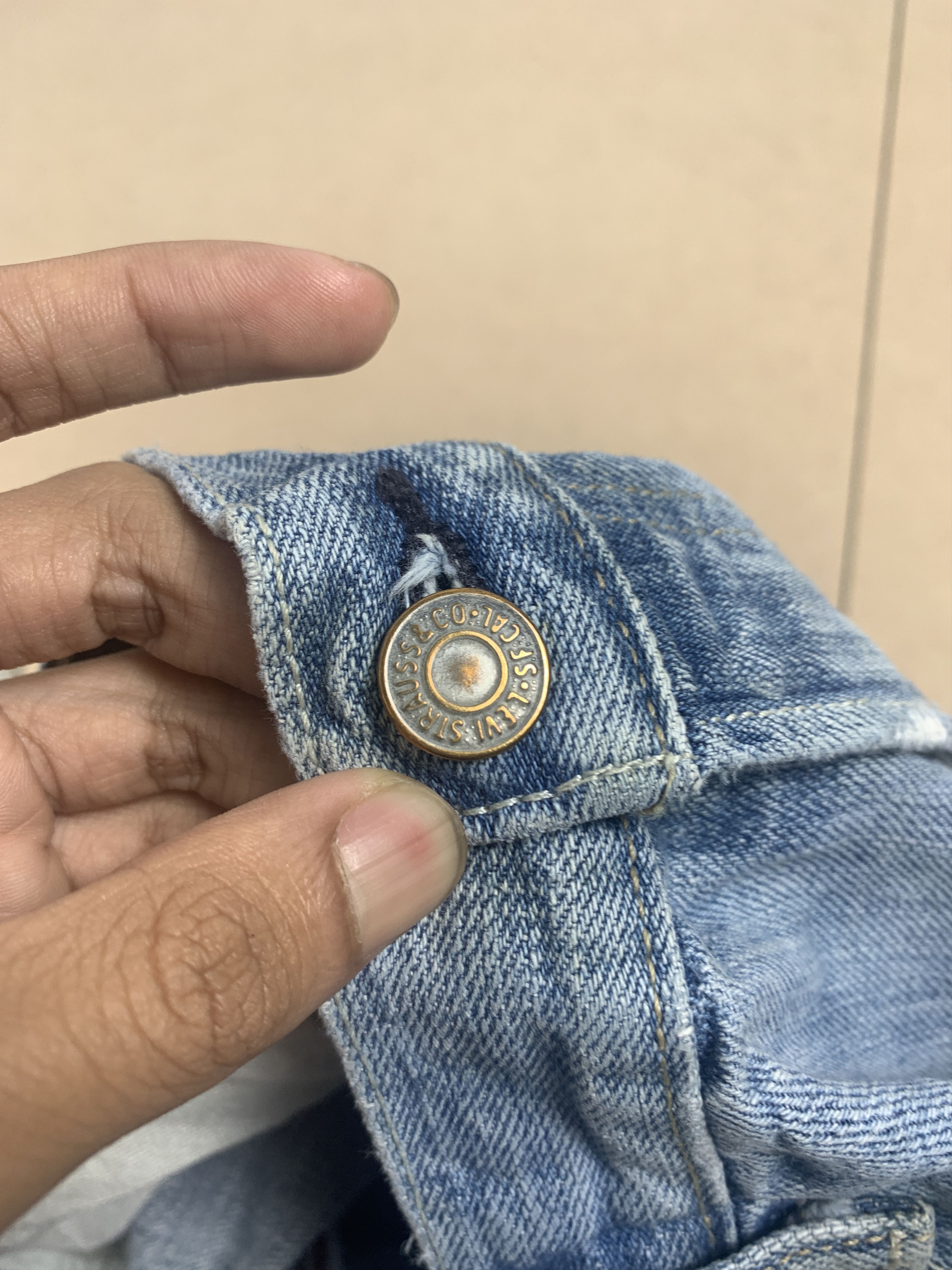 Levi's Vintage 90s LEVI'S 501 Distressed Faded Jeans P0331 Size US 34 / EU 50 - 17 Thumbnail