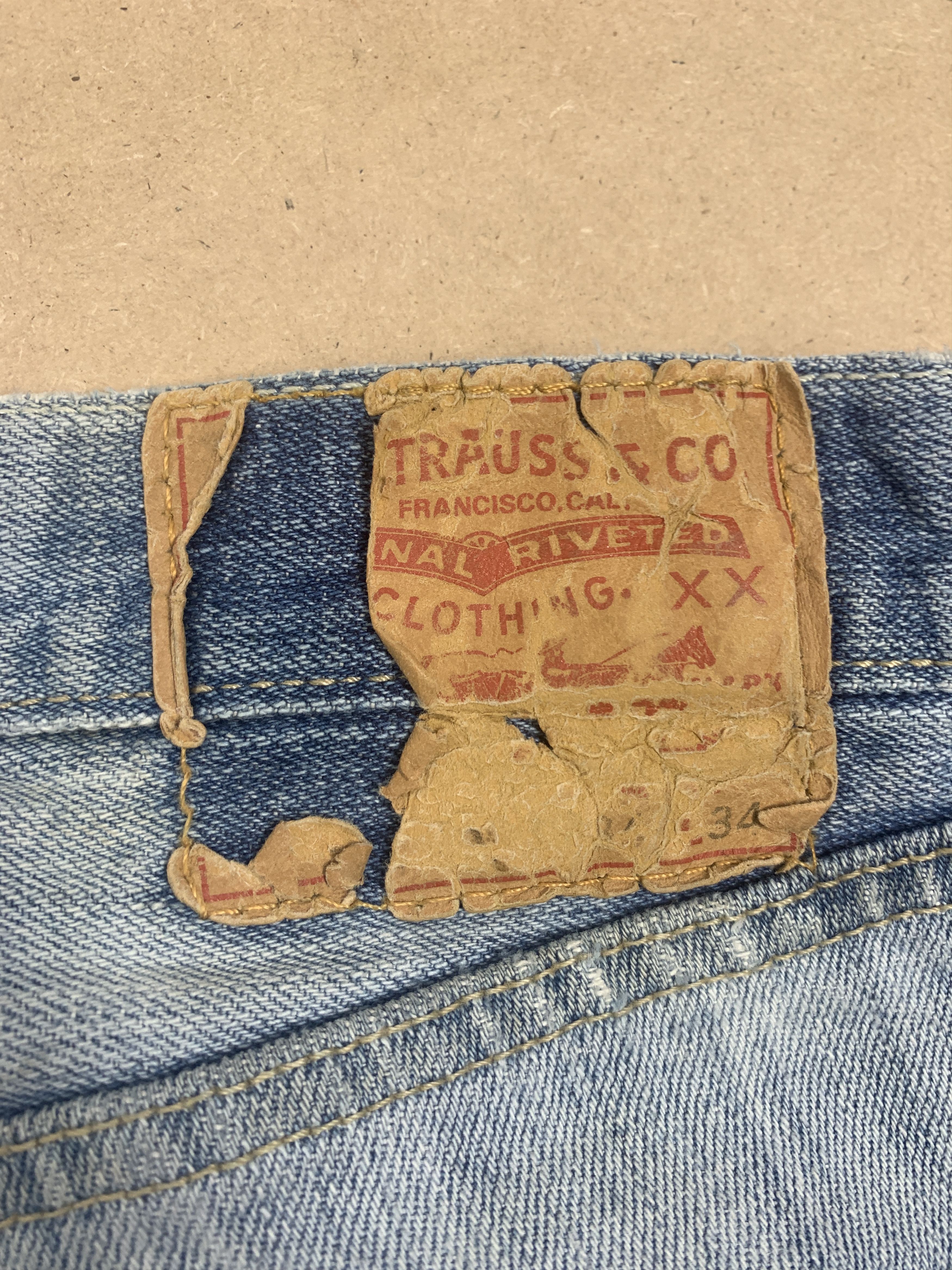 Levi's Vintage 90s LEVI'S 501 Distressed Faded Jeans P0331 Size US 34 / EU 50 - 11 Thumbnail