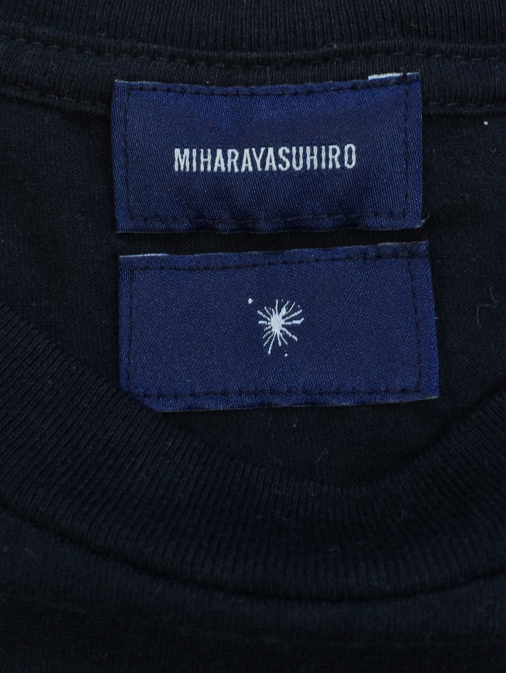 Maison MIHARA YASUHIRO Mihara Yasuhiro Embroidered T-Shirt Size US S / EU 44-46 / 1 - 3 Thumbnail
