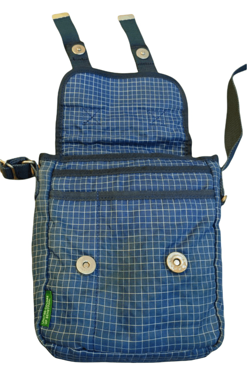 Benetton ❎ Benetton Sling BAg Size ONE SIZE - 2 Thumbnail
