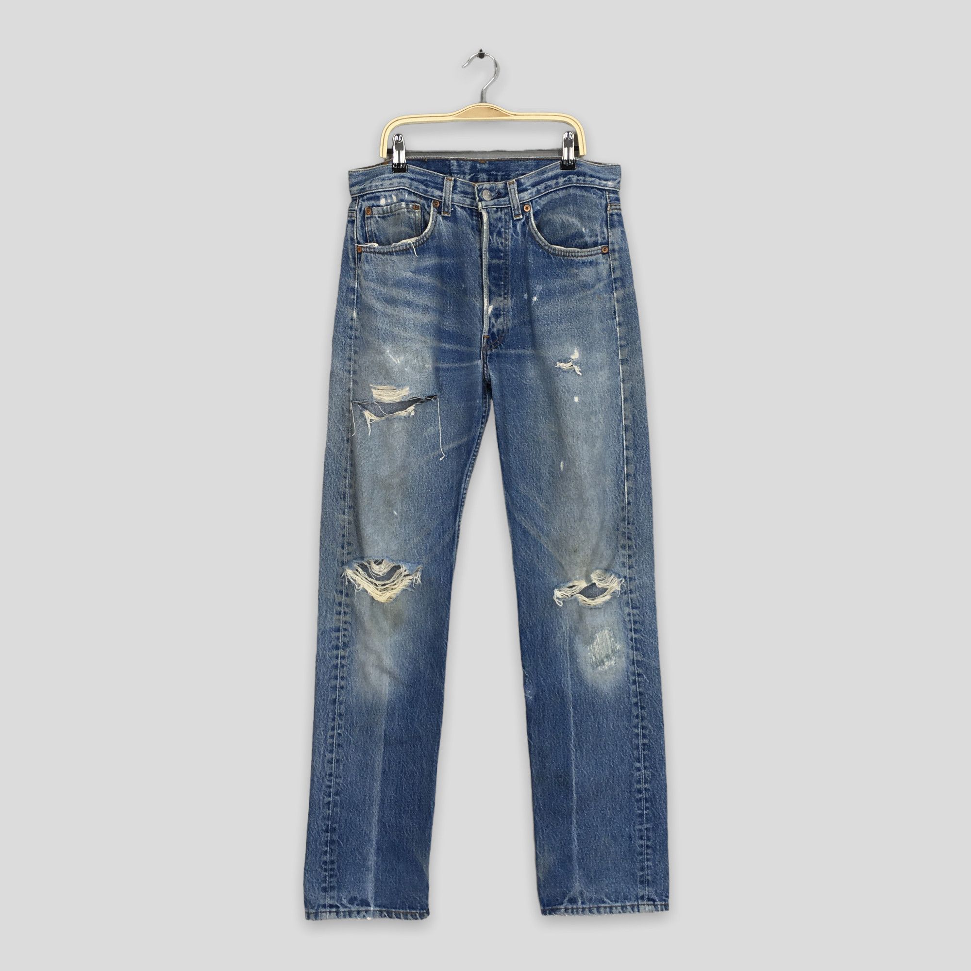 image of Distressed Denim x Levis Size 31X32.5 Vintage 80's Levi's 501 Distressed Ripped Jeans in Blue, Men'