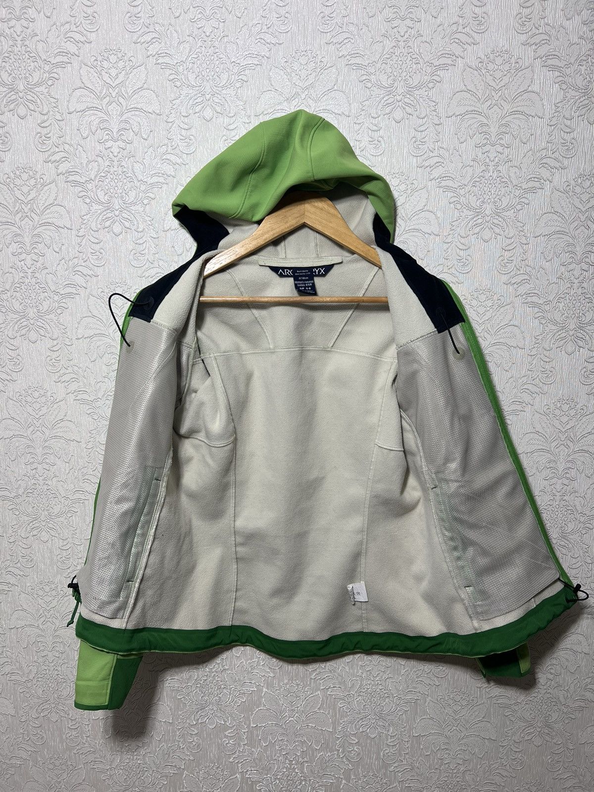Arc'teryx Arcteryx soft shell Jacket Vintage Reflective Size S / US 4 / IT 40 - 7 Thumbnail