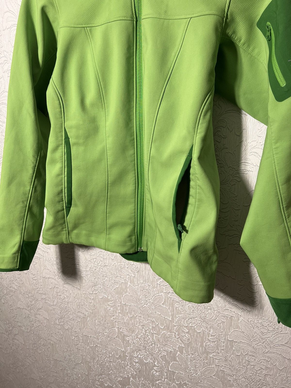 Arc'teryx Arcteryx soft shell Jacket Vintage Reflective Size S / US 4 / IT 40 - 6 Thumbnail