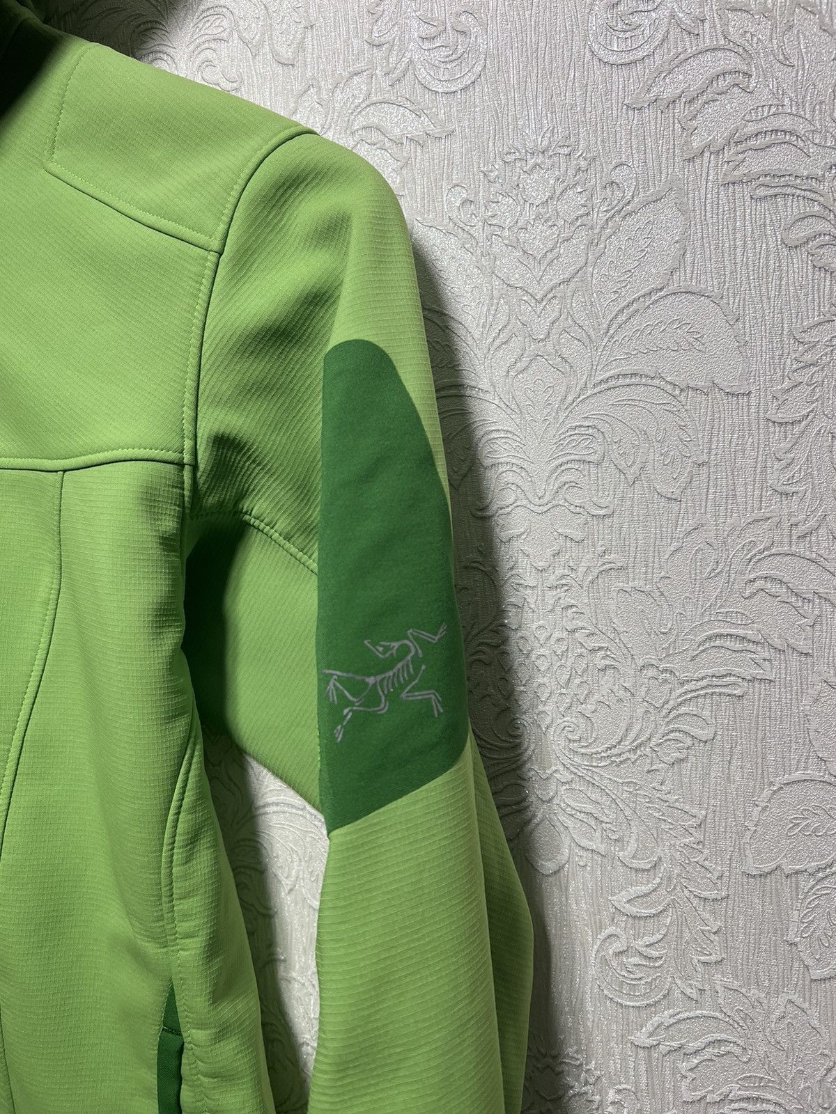 Arc'teryx Arcteryx soft shell Jacket Vintage Reflective Size S / US 4 / IT 40 - 4 Thumbnail