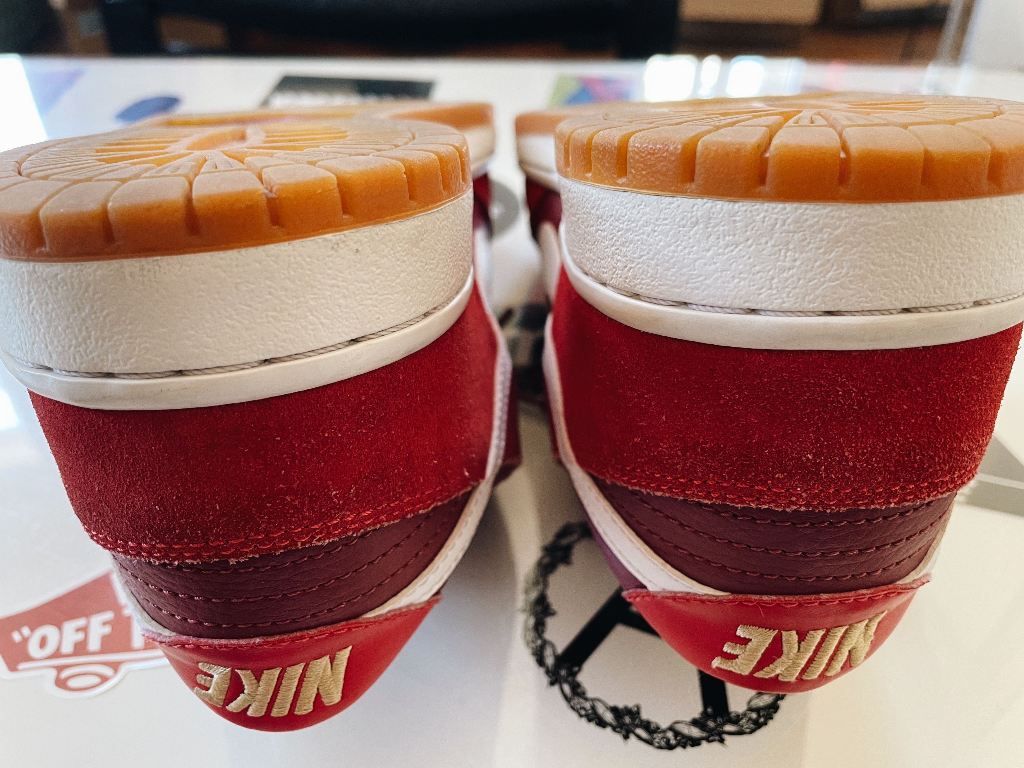 Nike Nike SB Zoom Dunk Low Track Red Size US 9.5 / EU 42-43 - 6 Thumbnail