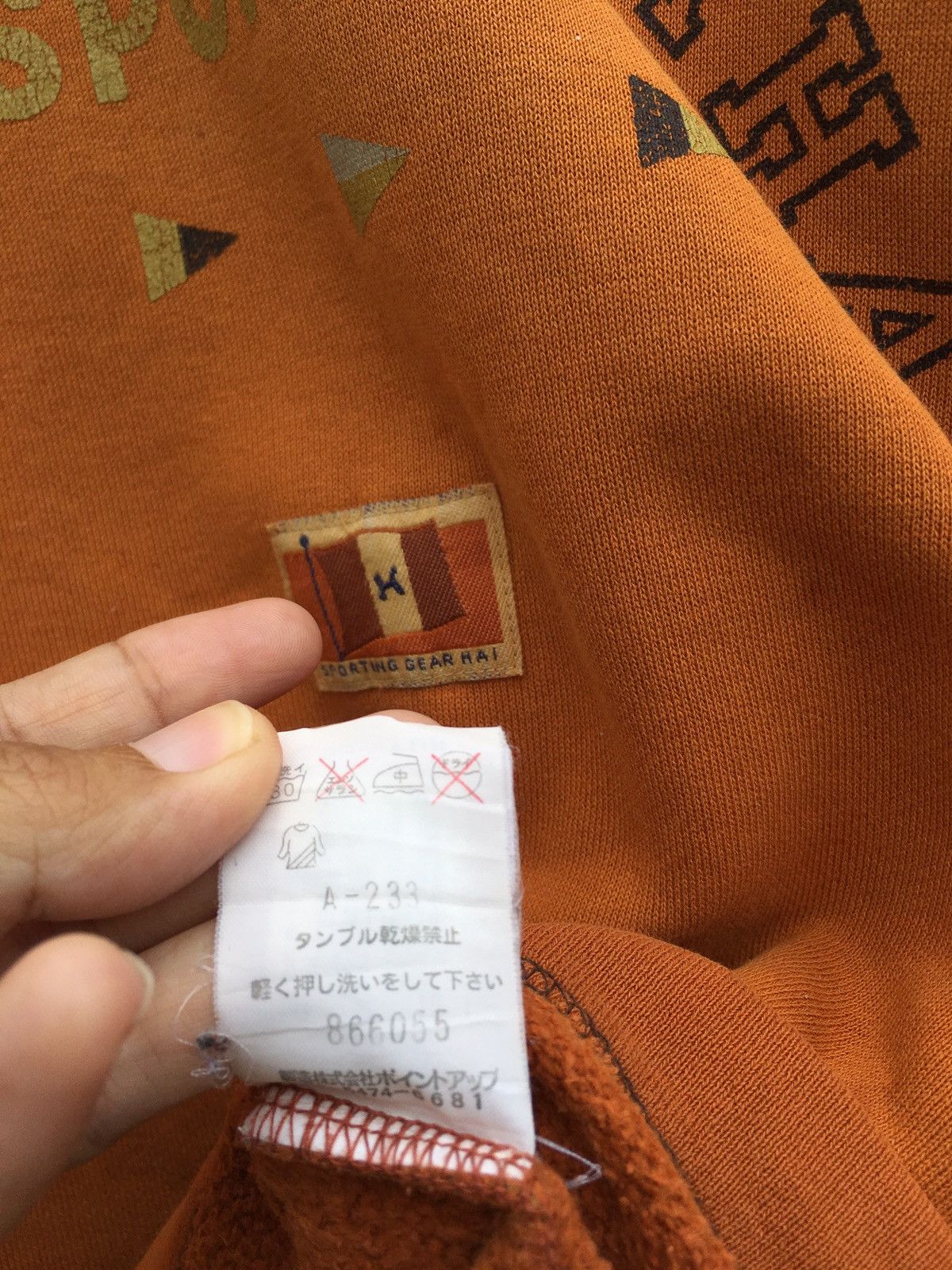 Hai Sporting Gear Vintage Rare Design Hai Sporting Gear Longsleeve Shirt Size US L / EU 52-54 / 3 - 15 Thumbnail
