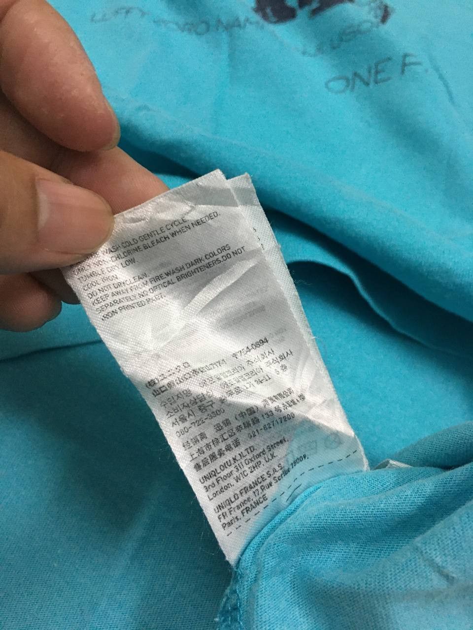 Anime × One Piece × Uniqlo One Piece Luffys Family Tee Size US M / EU 48-50 / 2 - 6 Thumbnail