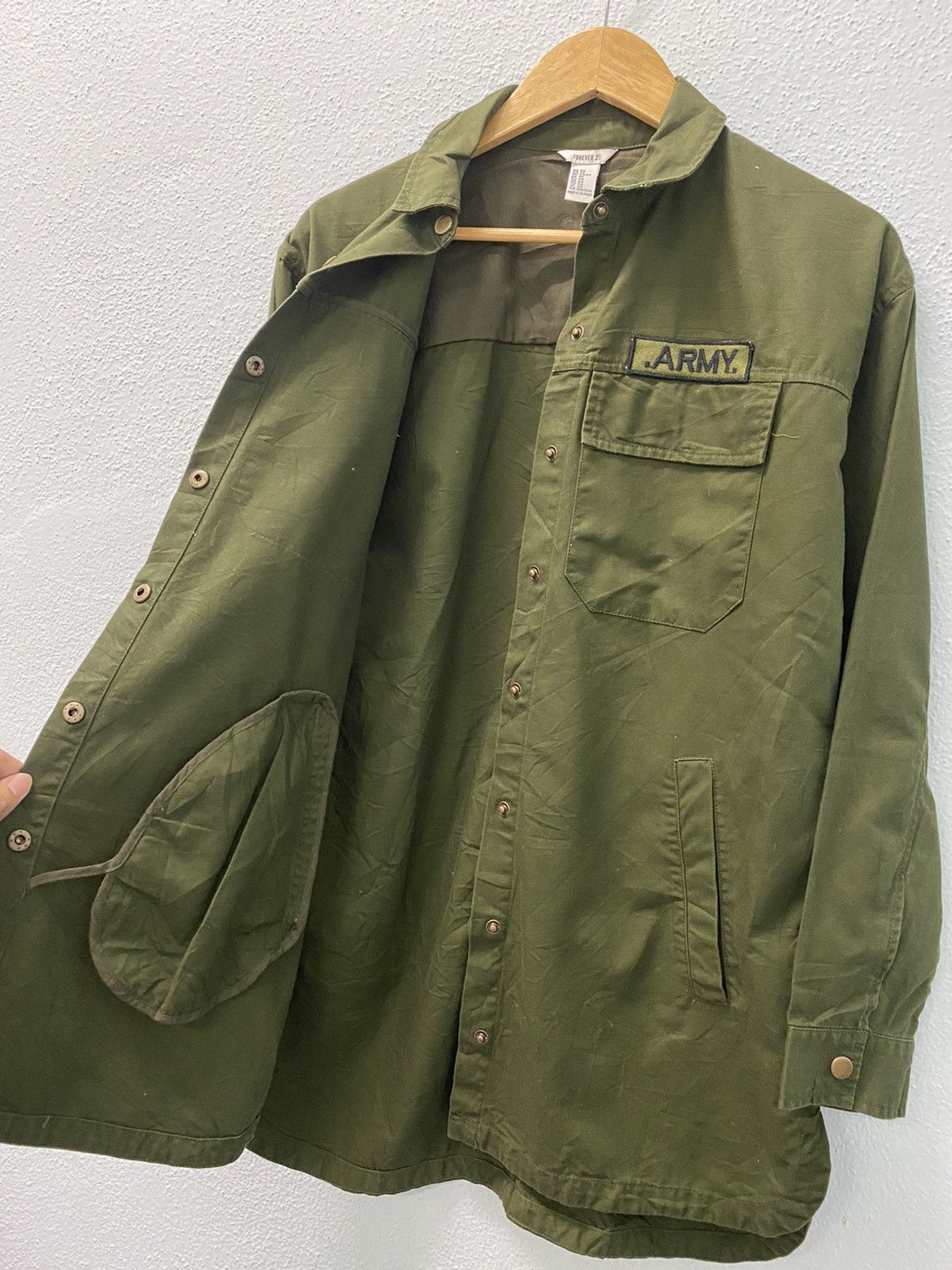 Forever 21 × Japanese Brand Army Jacket Snap Button Forever 21 Size US S / EU 44-46 / 1 - 6 Thumbnail