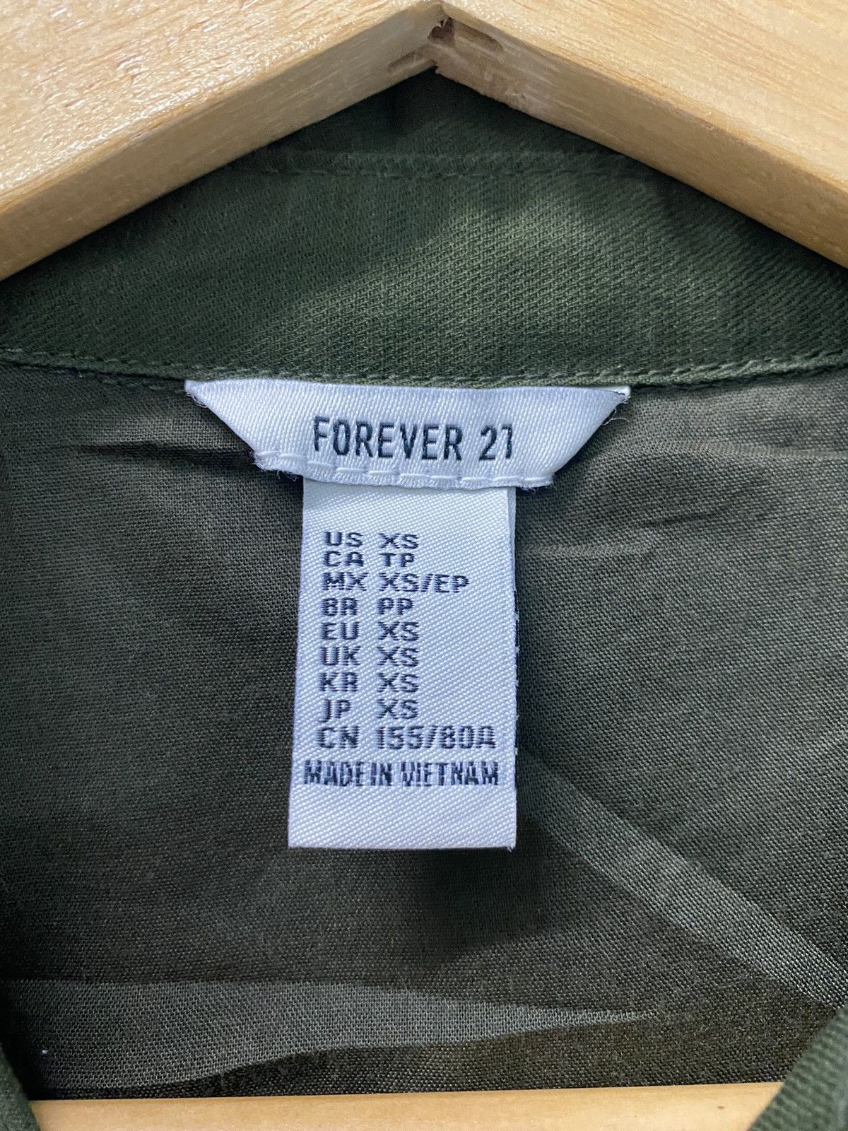 Forever 21 × Japanese Brand Army Jacket Snap Button Forever 21 Size US S / EU 44-46 / 1 - 4 Thumbnail