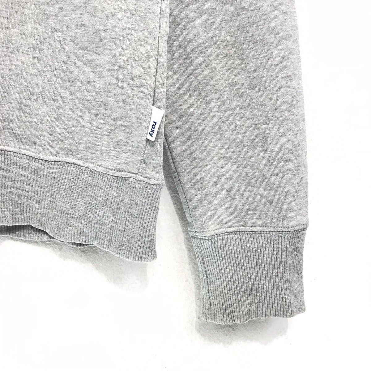 Japanese Brand Roxy Sweatshirt Biglogo Roxy Crewneck Roxy Size US S / EU 44-46 / 1 - 5 Thumbnail