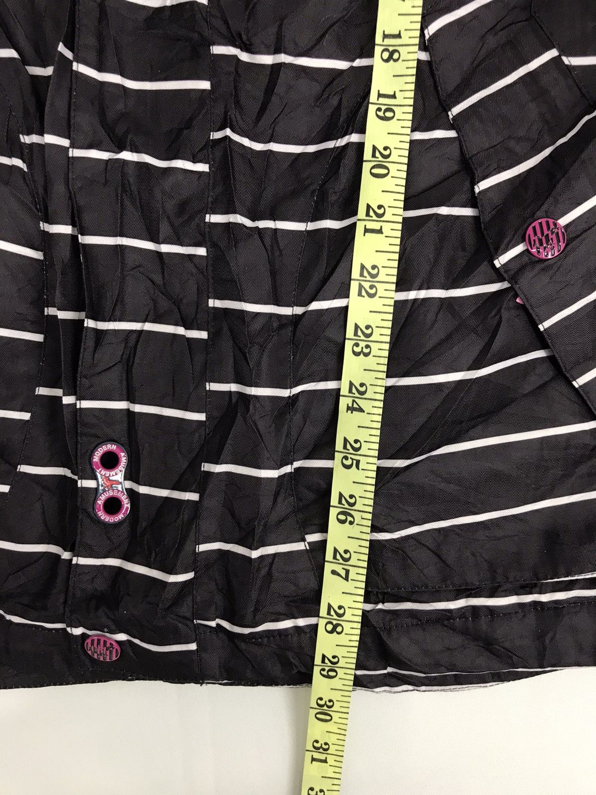 Modern Amusement Modern Amusement Windbreaker Sweatshirt Hoodies Skate Size US M / EU 48-50 / 2 - 9 Thumbnail