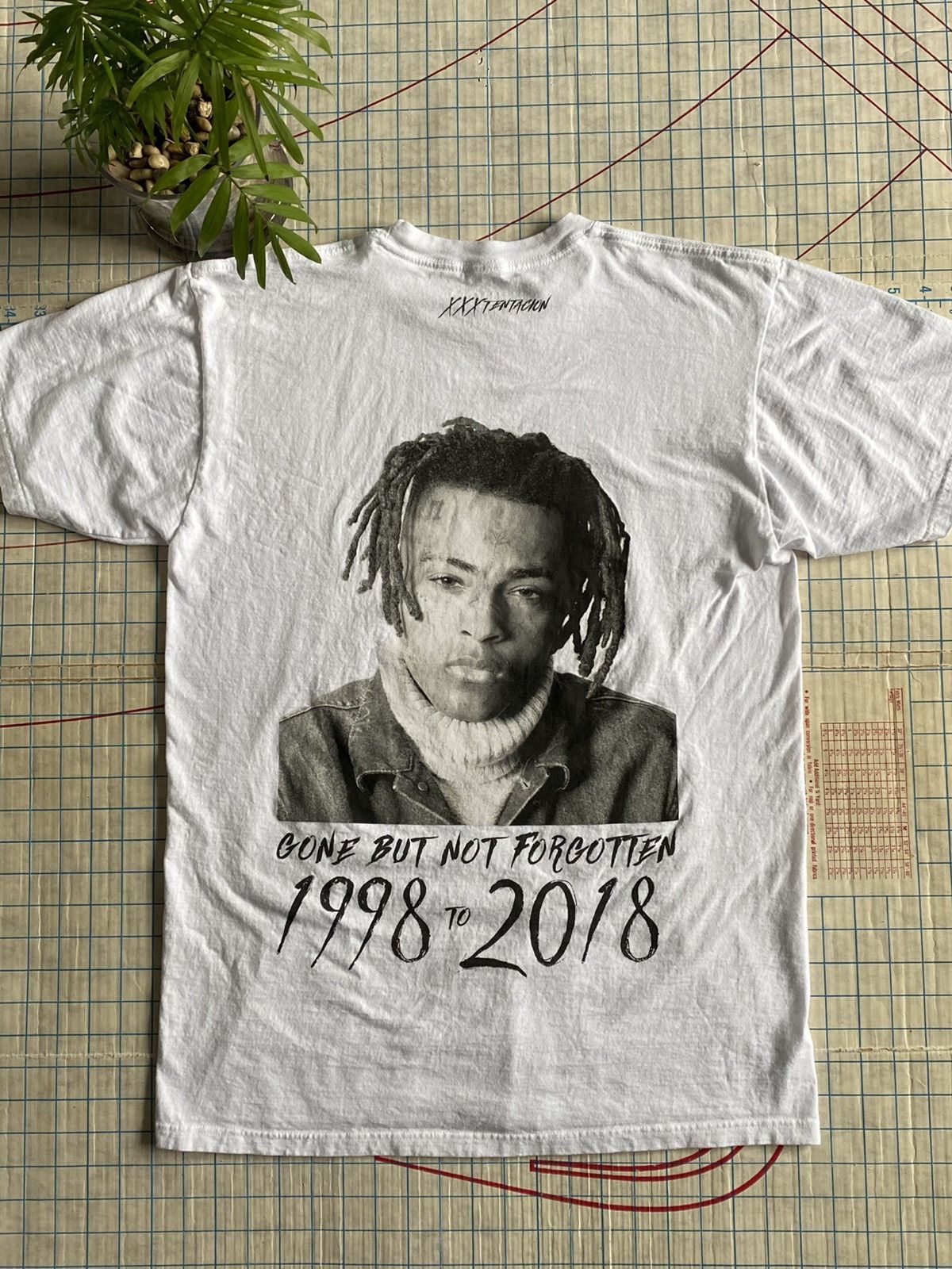 Band Tees × Rap Tees Xxxtentacion Gone But Not Forgotten Memorial Tee White Large Size US L / EU 52-54 / 3 - 1 Thumbnail