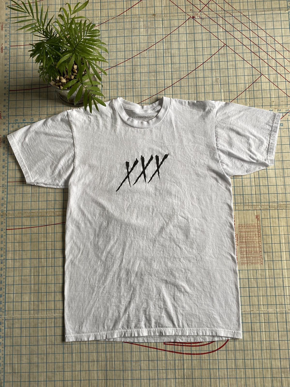 Band Tees × Rap Tees Xxxtentacion Gone But Not Forgotten Memorial Tee White Large Size US L / EU 52-54 / 3 - 4 Thumbnail
