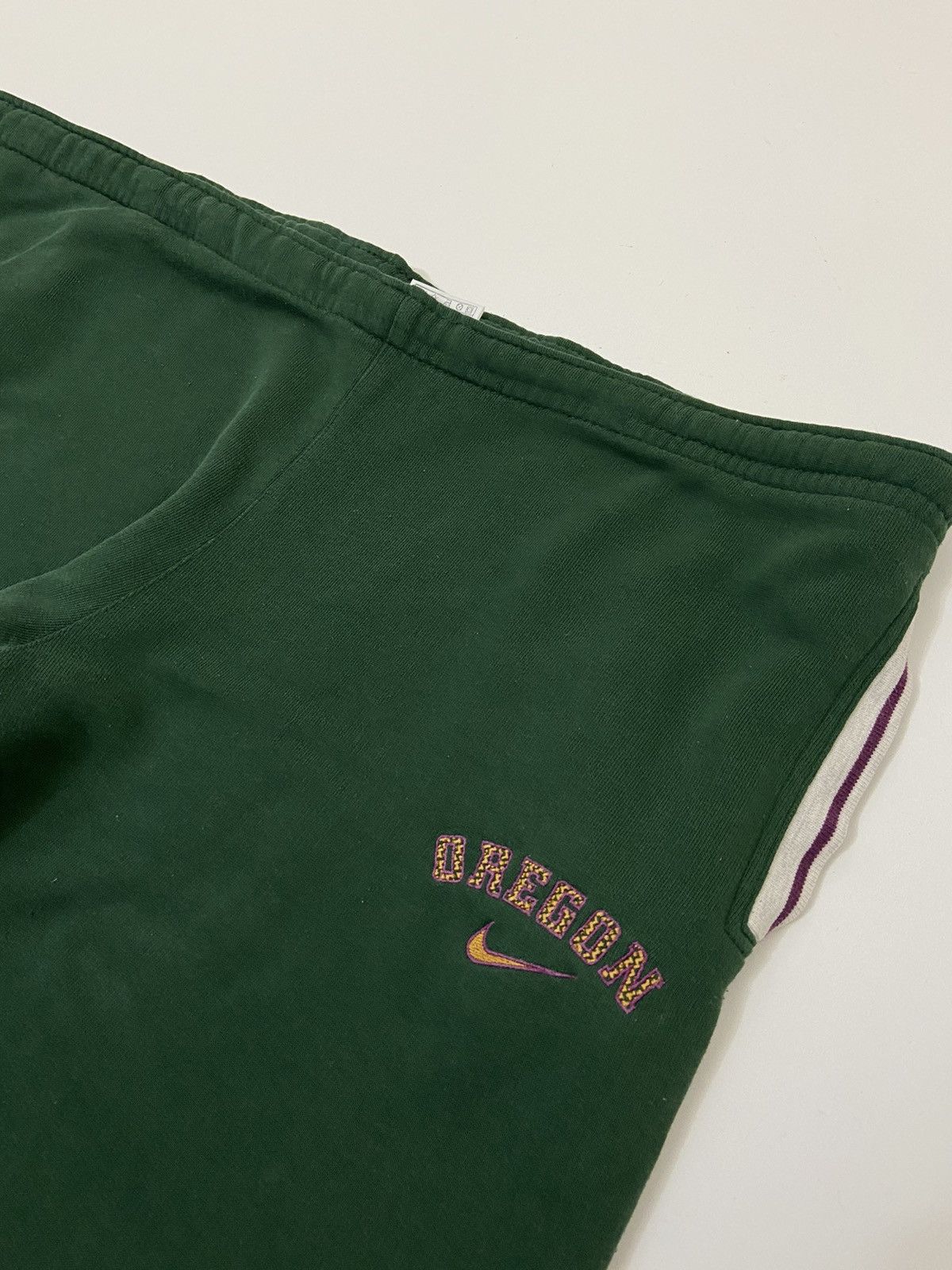 Vintage Nike Oregon sport pants Size US 34 / EU 50 - 9 Thumbnail