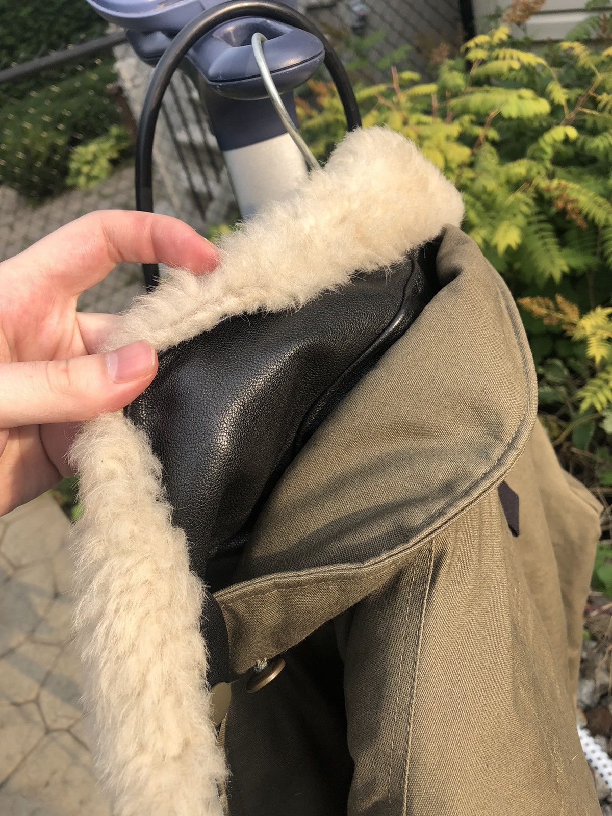 Hedi Slimane × Saint Laurent Paris Saint Laurent Aviator shearling bomber jacket Size US M / EU 48-50 / 2 - 5 Thumbnail