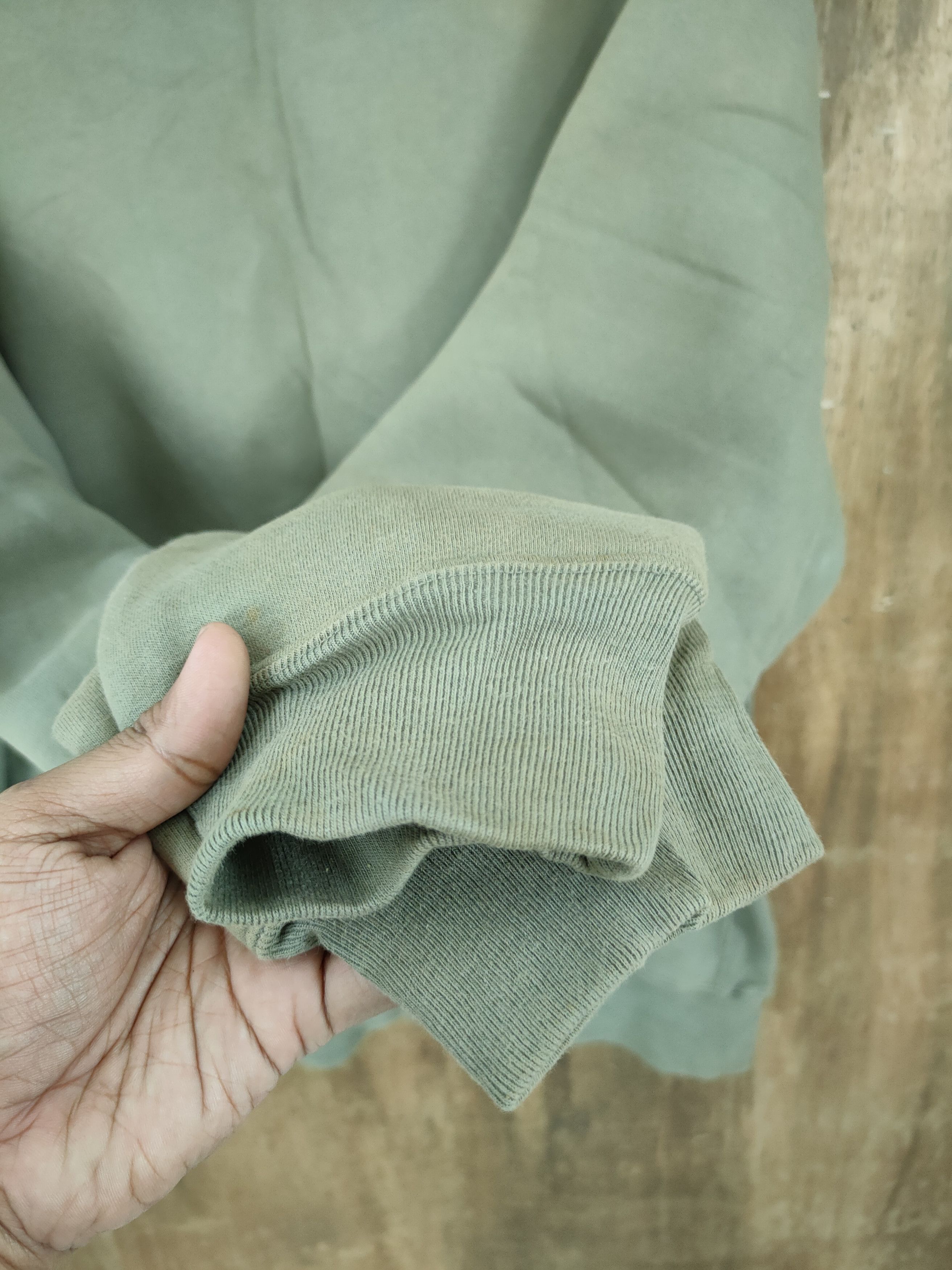 Avirex DLL Avirex green vintage baggie sweatshirt #2484T Size US L / EU 52-54 / 3 - 14 Thumbnail