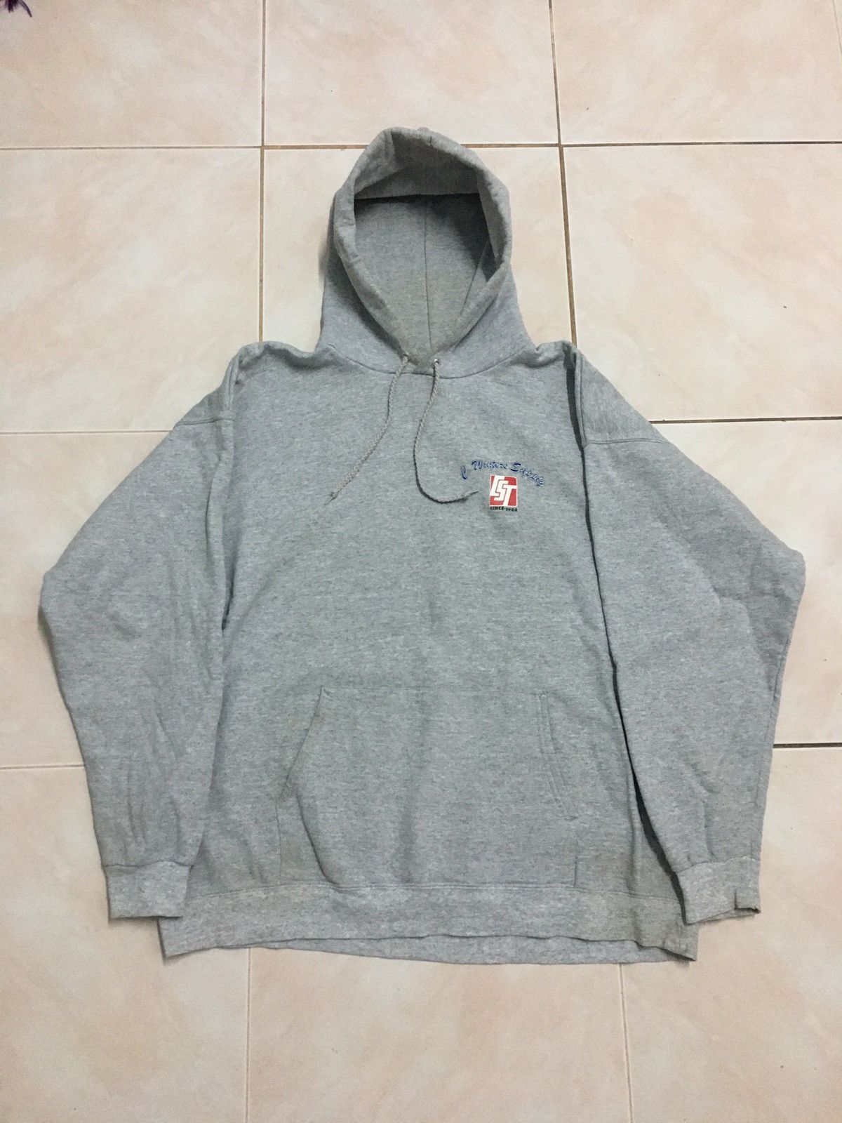 Vintage hanes c. winter supply hoodie