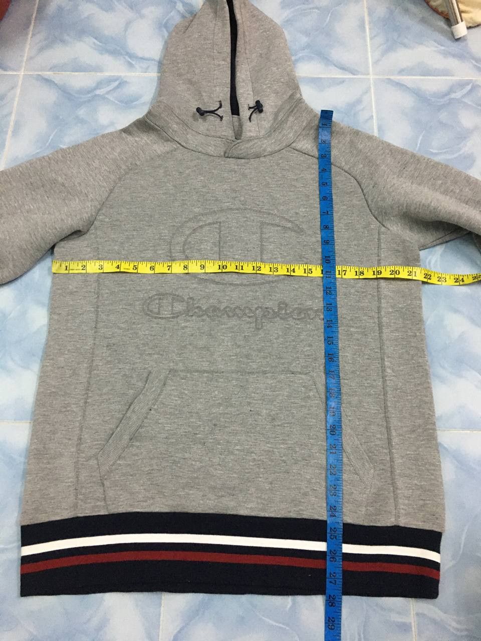 Champion × Vintage Vintage Champion Embroidered Big Logo Hoodie Size US L / EU 52-54 / 3 - 12 Thumbnail