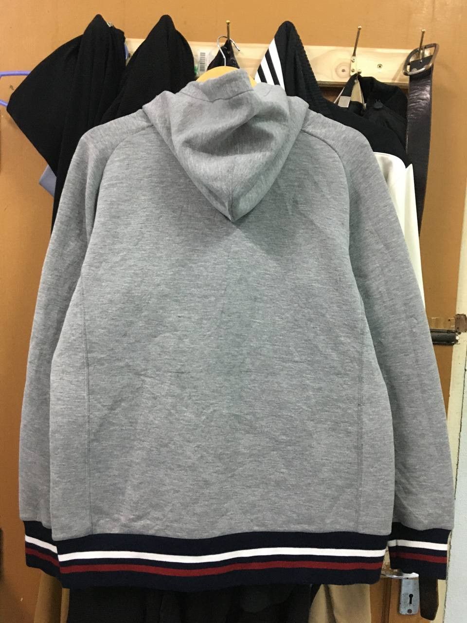 Champion × Vintage Vintage Champion Embroidered Big Logo Hoodie Size US L / EU 52-54 / 3 - 11 Thumbnail