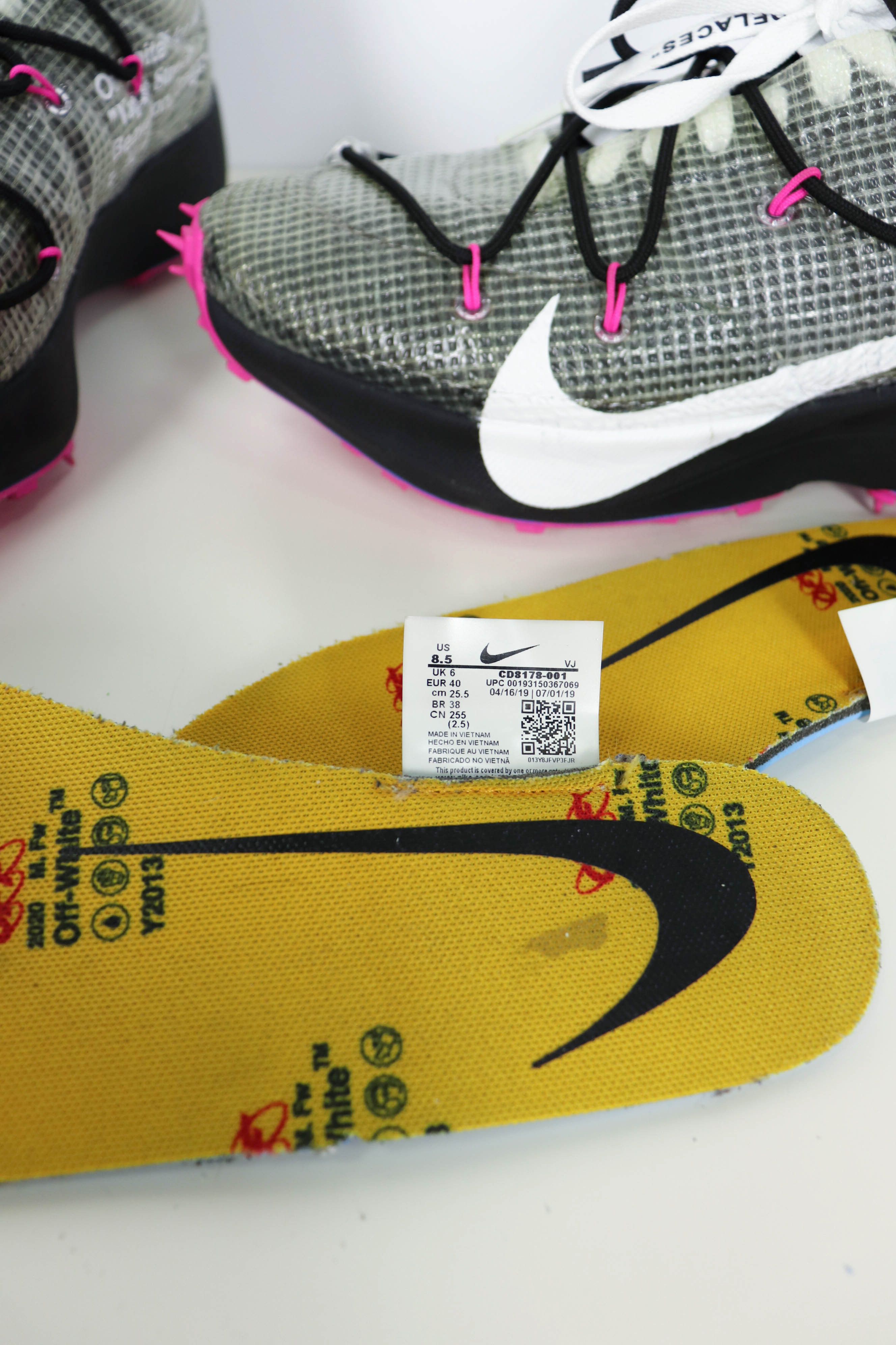 Nike × Off-White Nike x Off White 2019 Vapor Street Sneakers Girls US8.5 UK6 Size US 5.5 / EU 38 - 14 Thumbnail