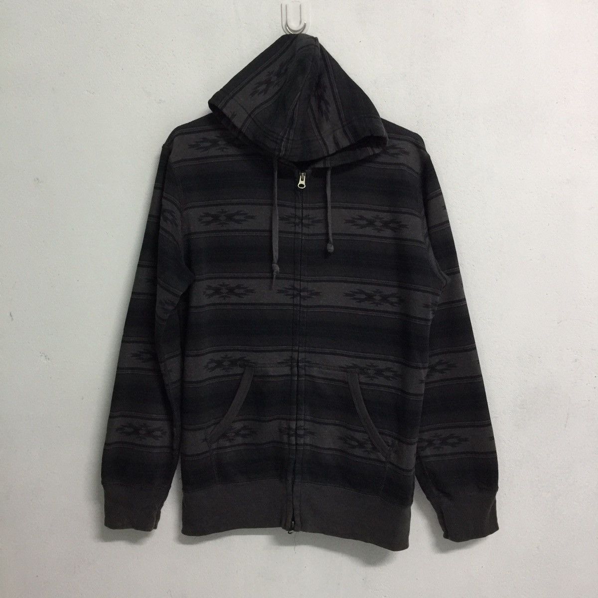 Native Uniqlo Hoodie Zipper Sweatshirt Size US M / EU 48-50 / 2 - 2 Thumbnail