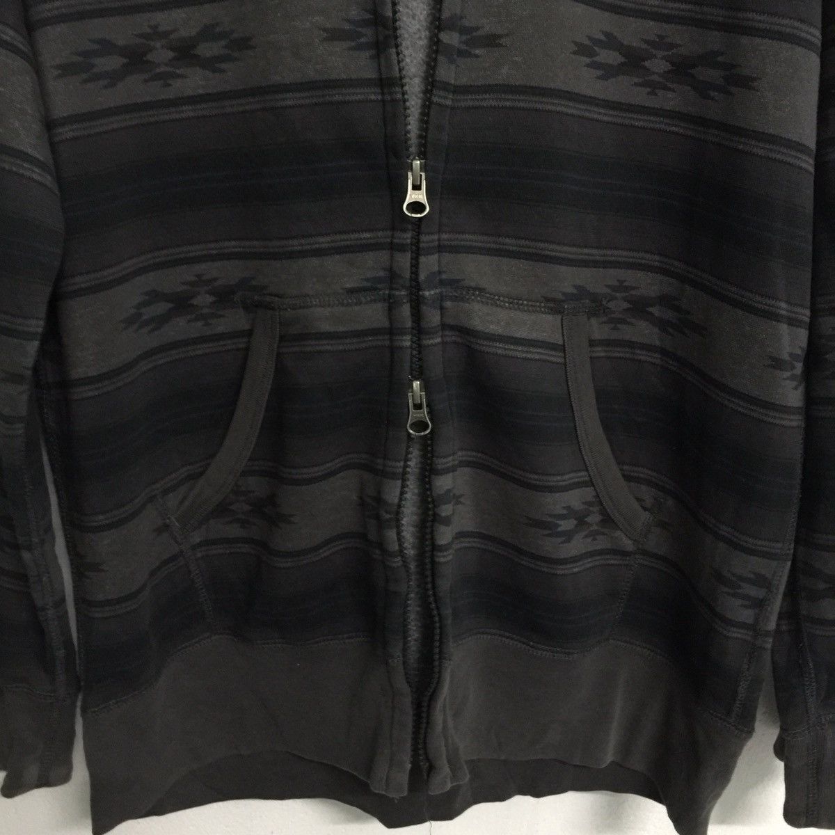 Native Uniqlo Hoodie Zipper Sweatshirt Size US M / EU 48-50 / 2 - 9 Thumbnail
