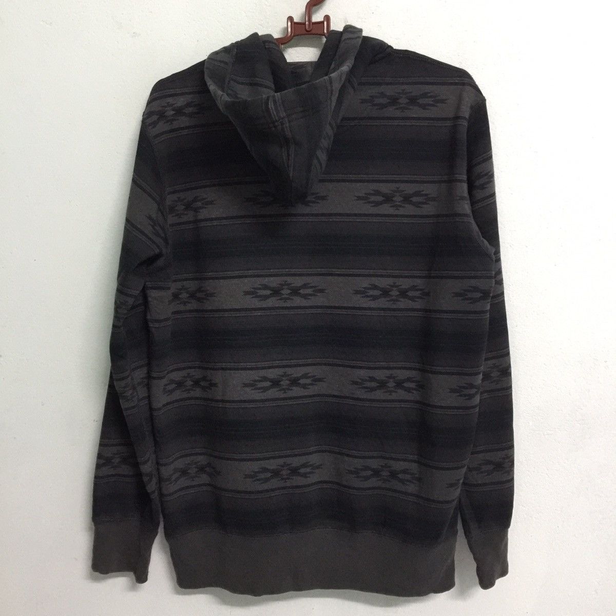 Native Uniqlo Hoodie Zipper Sweatshirt Size US M / EU 48-50 / 2 - 6 Thumbnail