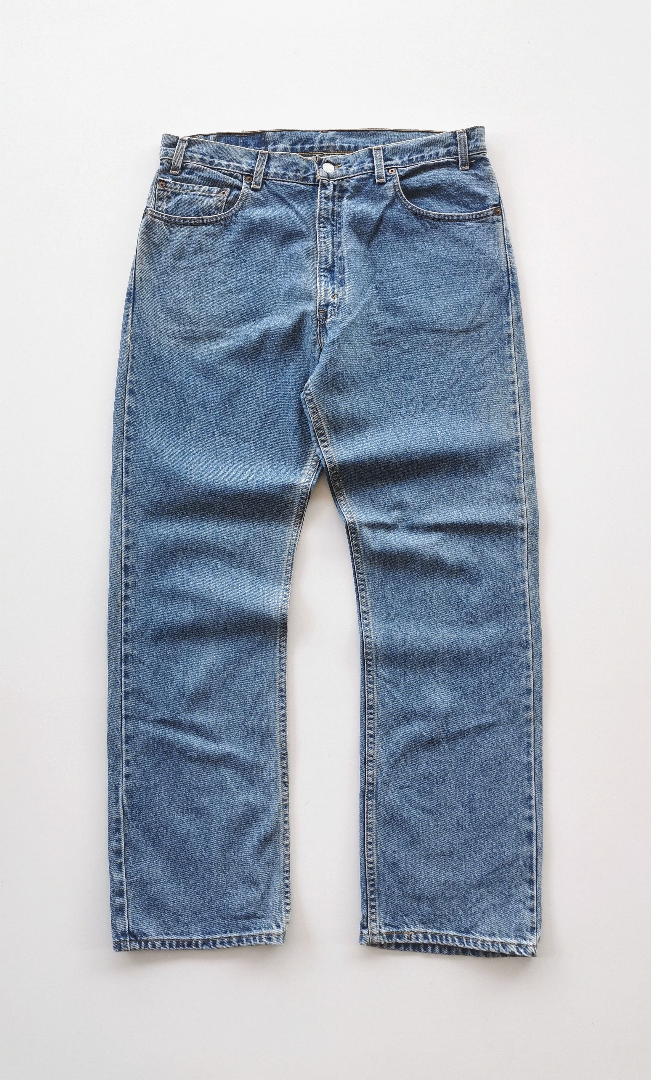 image of 90's Vintage Levis Lot 505 Regular Fit Straight Leg Jeans in Denim, Men's (Size 36)