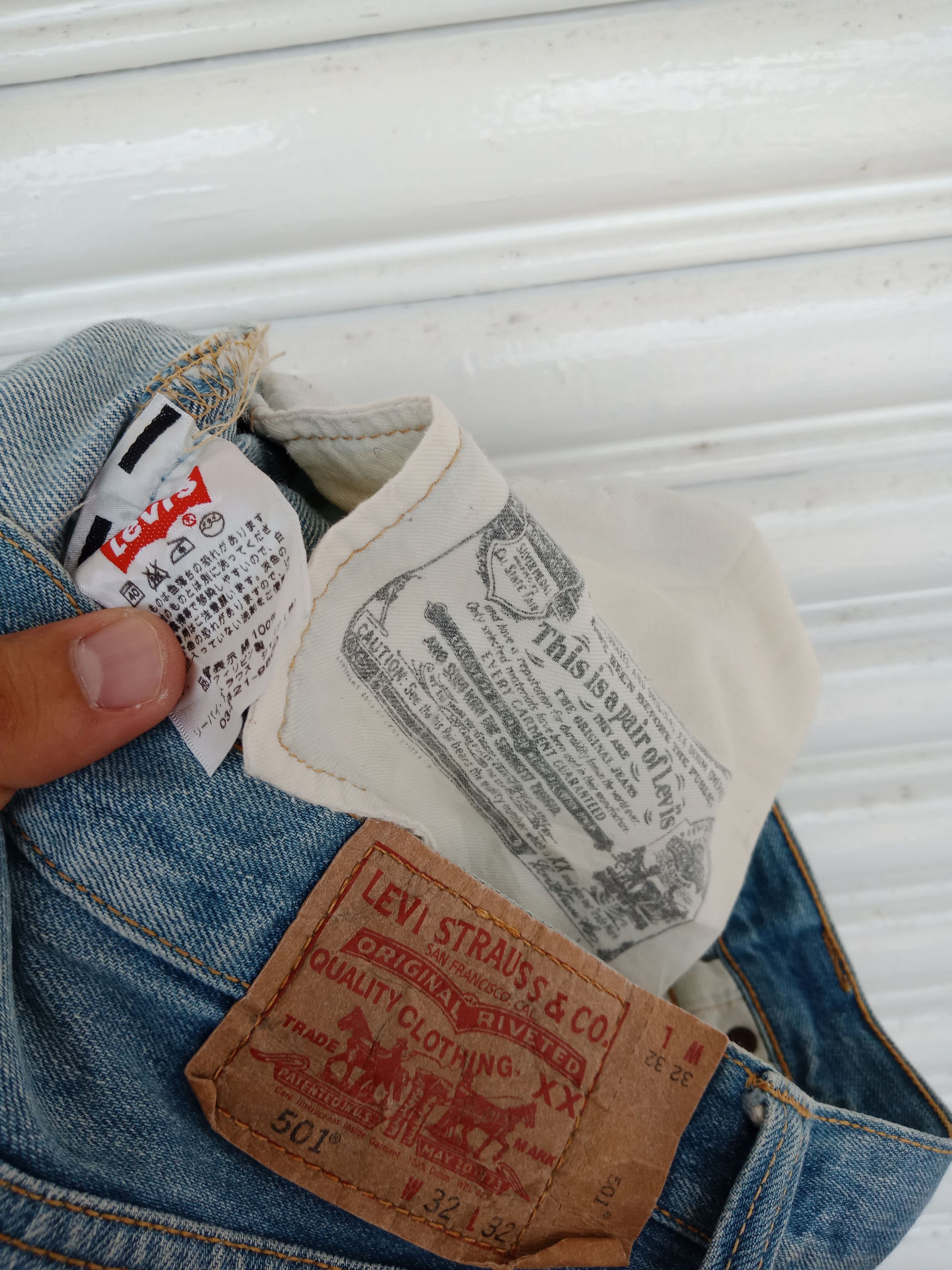 Levi's Levi's 501 Light Washed Distressed Size US 32 / EU 48 - 12 Thumbnail