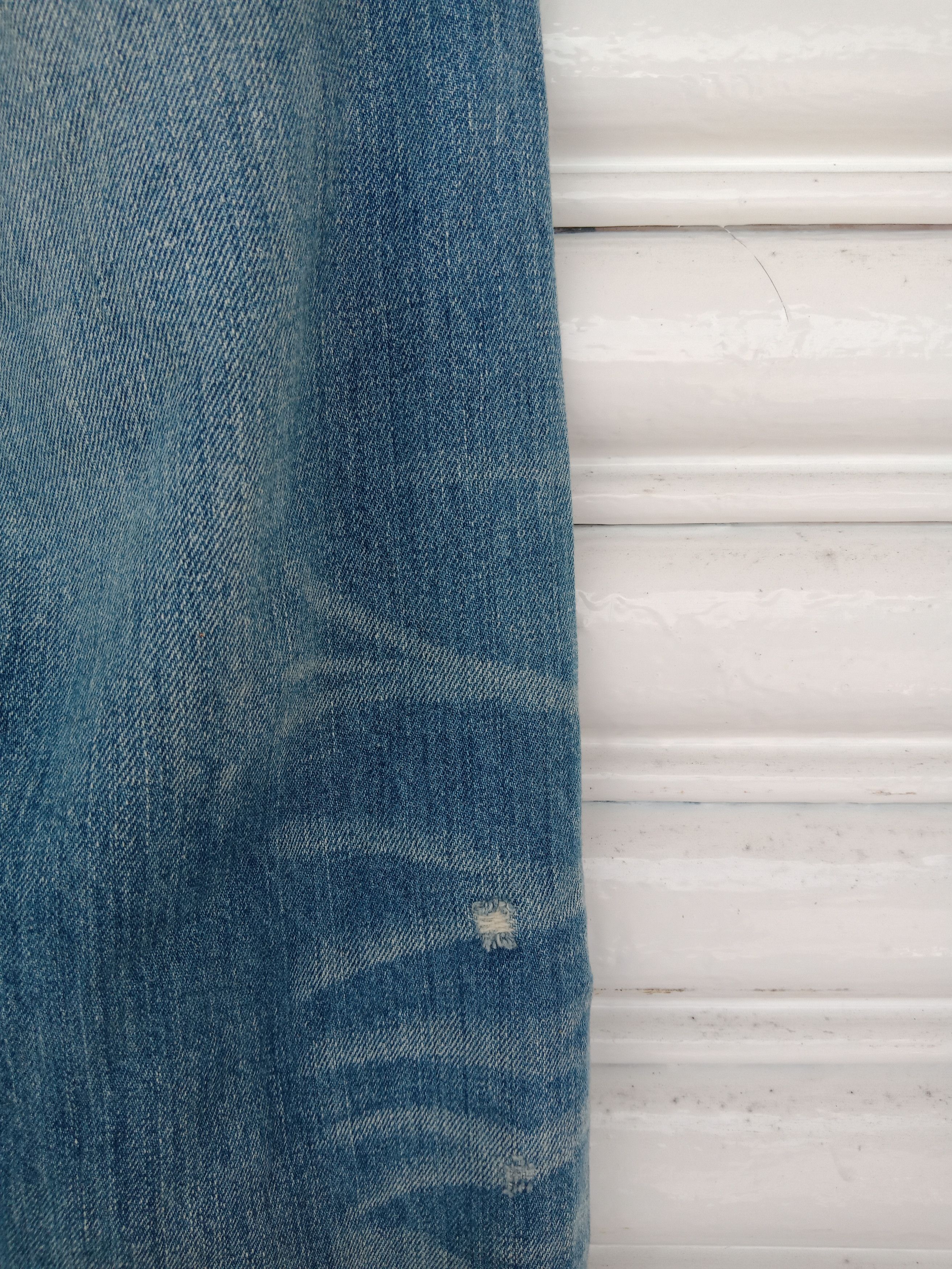Levi's Levi's 501 Light Washed Distressed Size US 32 / EU 48 - 7 Thumbnail